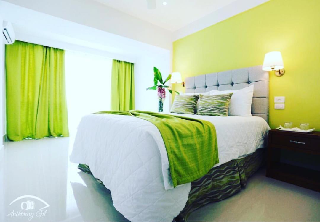 Deluxe Double Room (2 Adults + 1 Child)