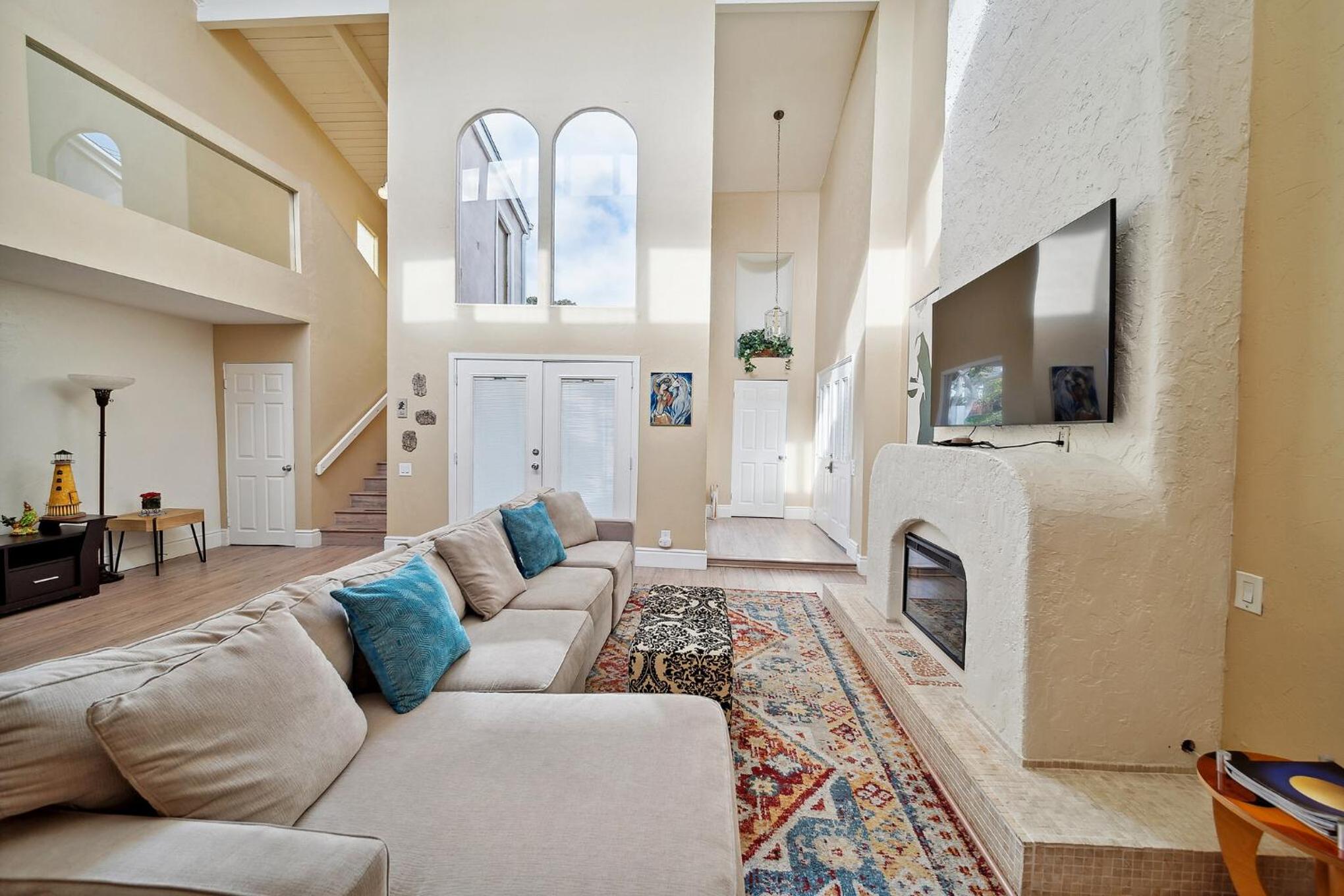 Four-Bedroom House photo 3