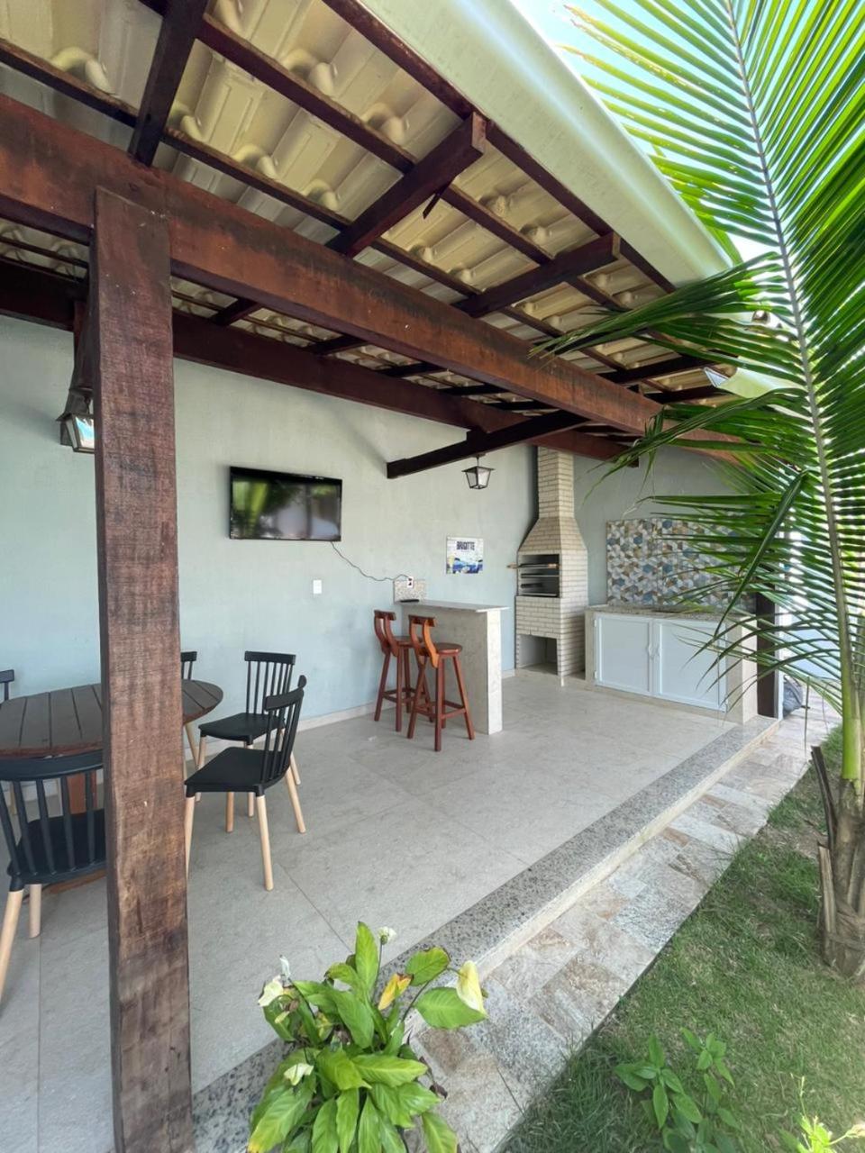 Three-Bedroom House photo 3