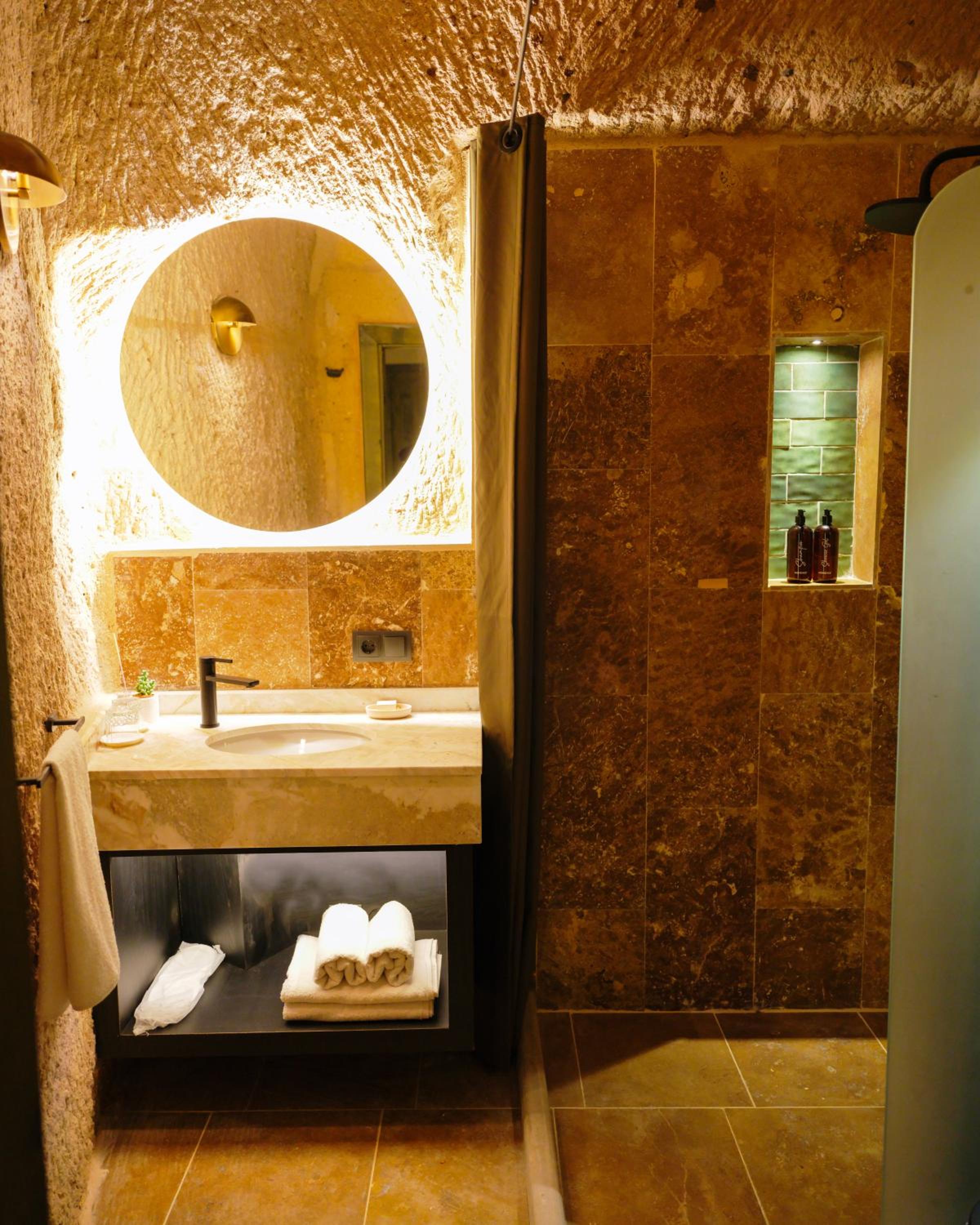 Superior Double or Twin Room photo 3