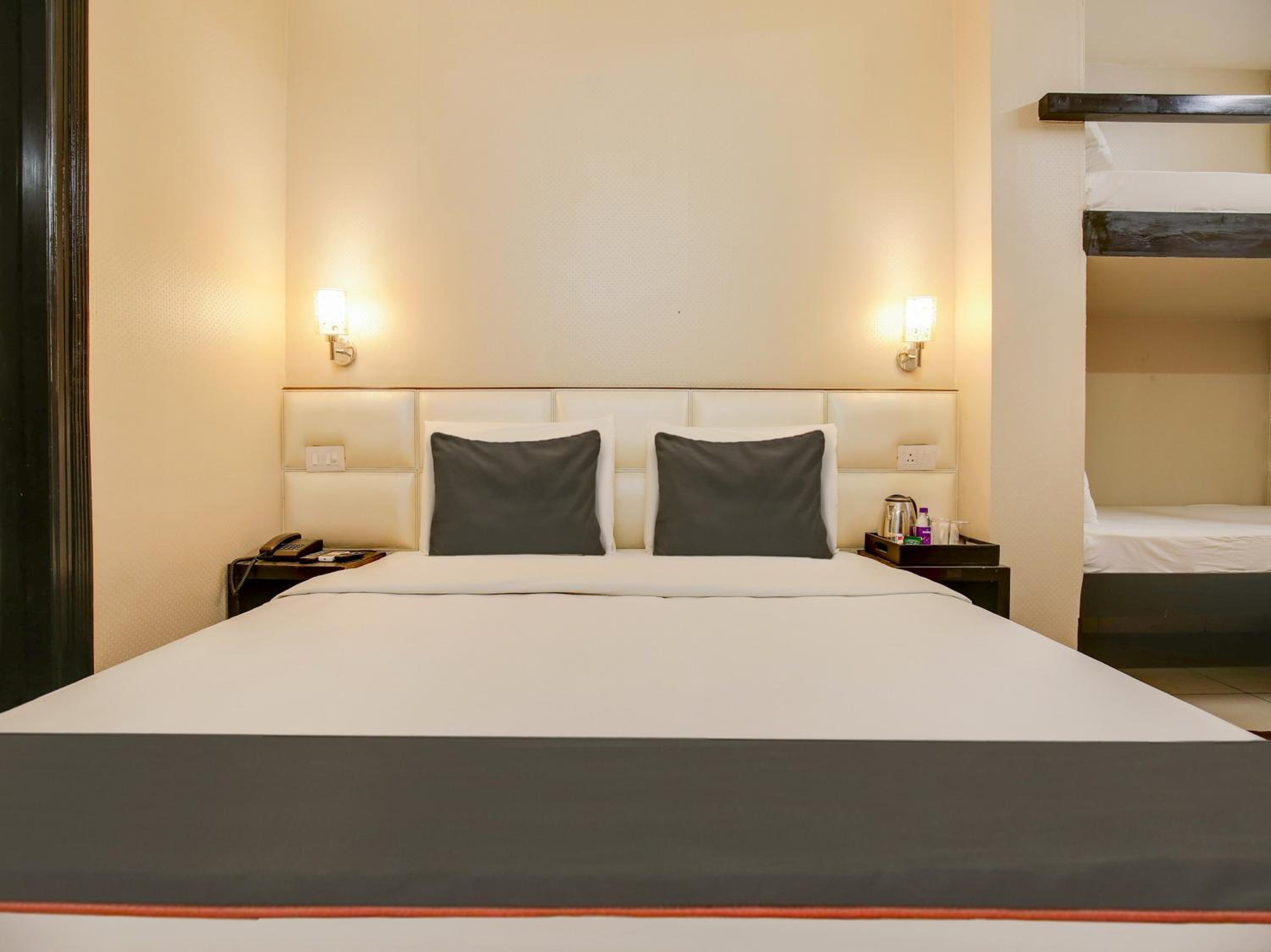 Standard Double Room photo 2