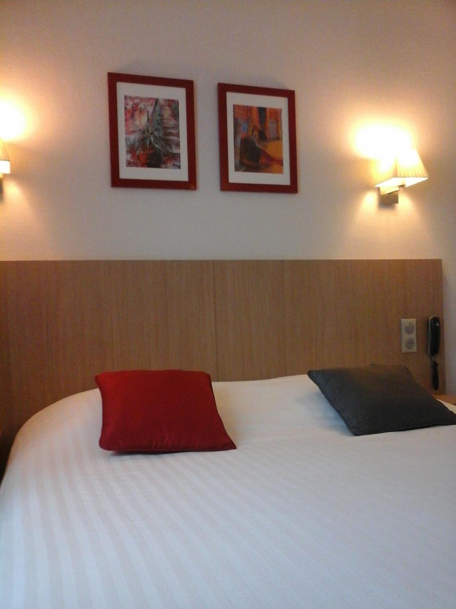 Classic Double Room - Photo 9
