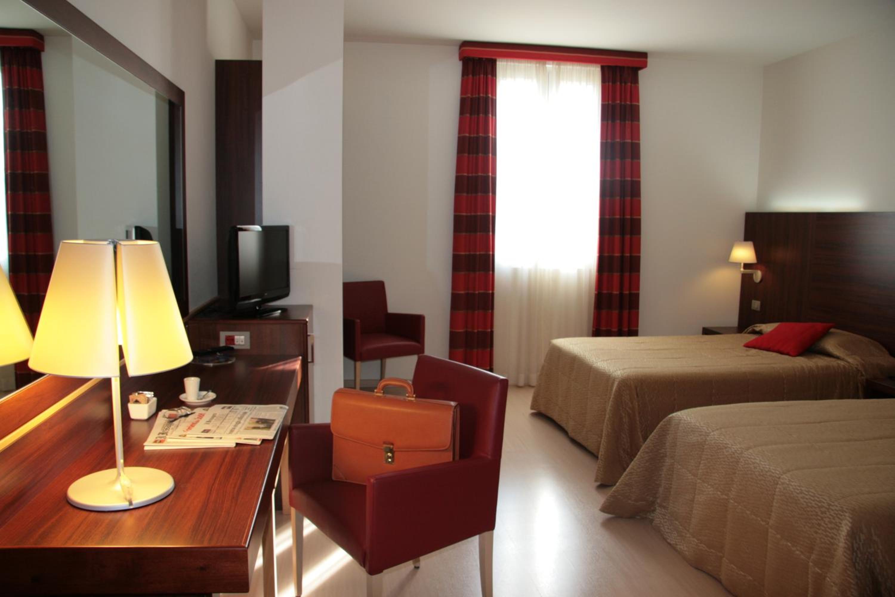 Superior Twin Room - Photo 21