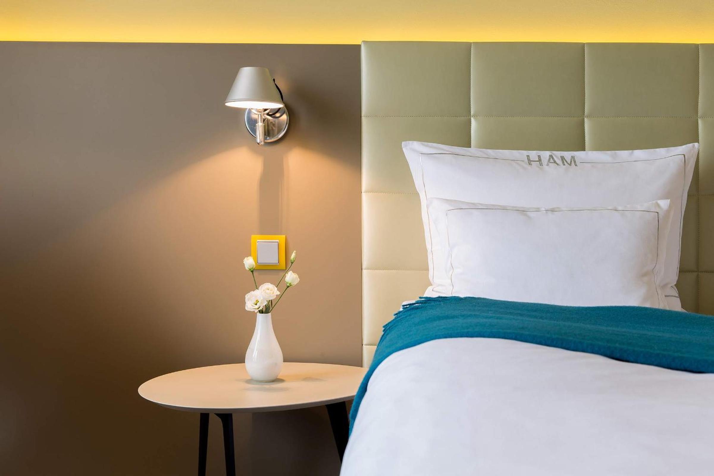 Double Room with Balcony and Sea View