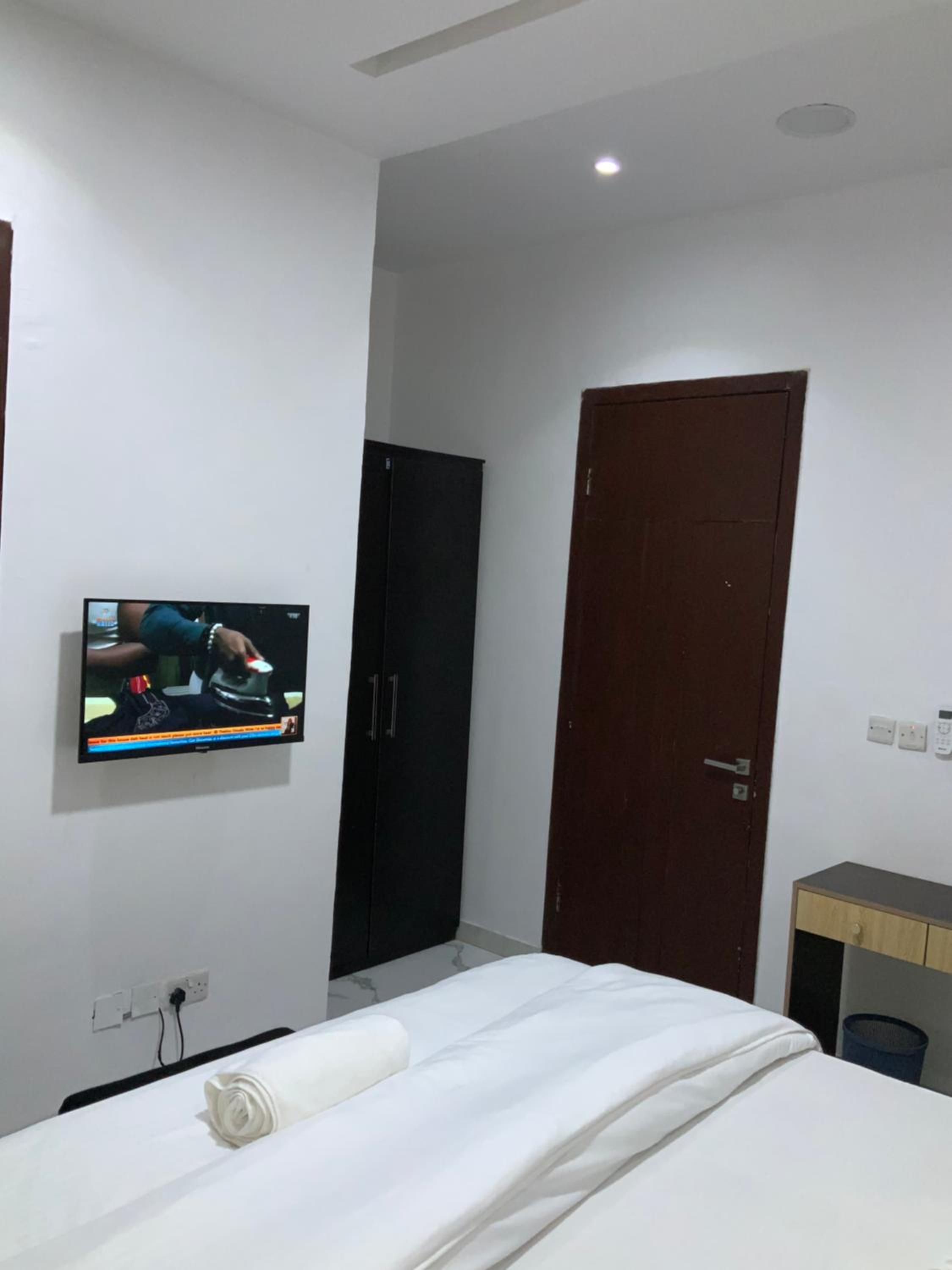 Classic One-Bedroom Apartment With King Bed