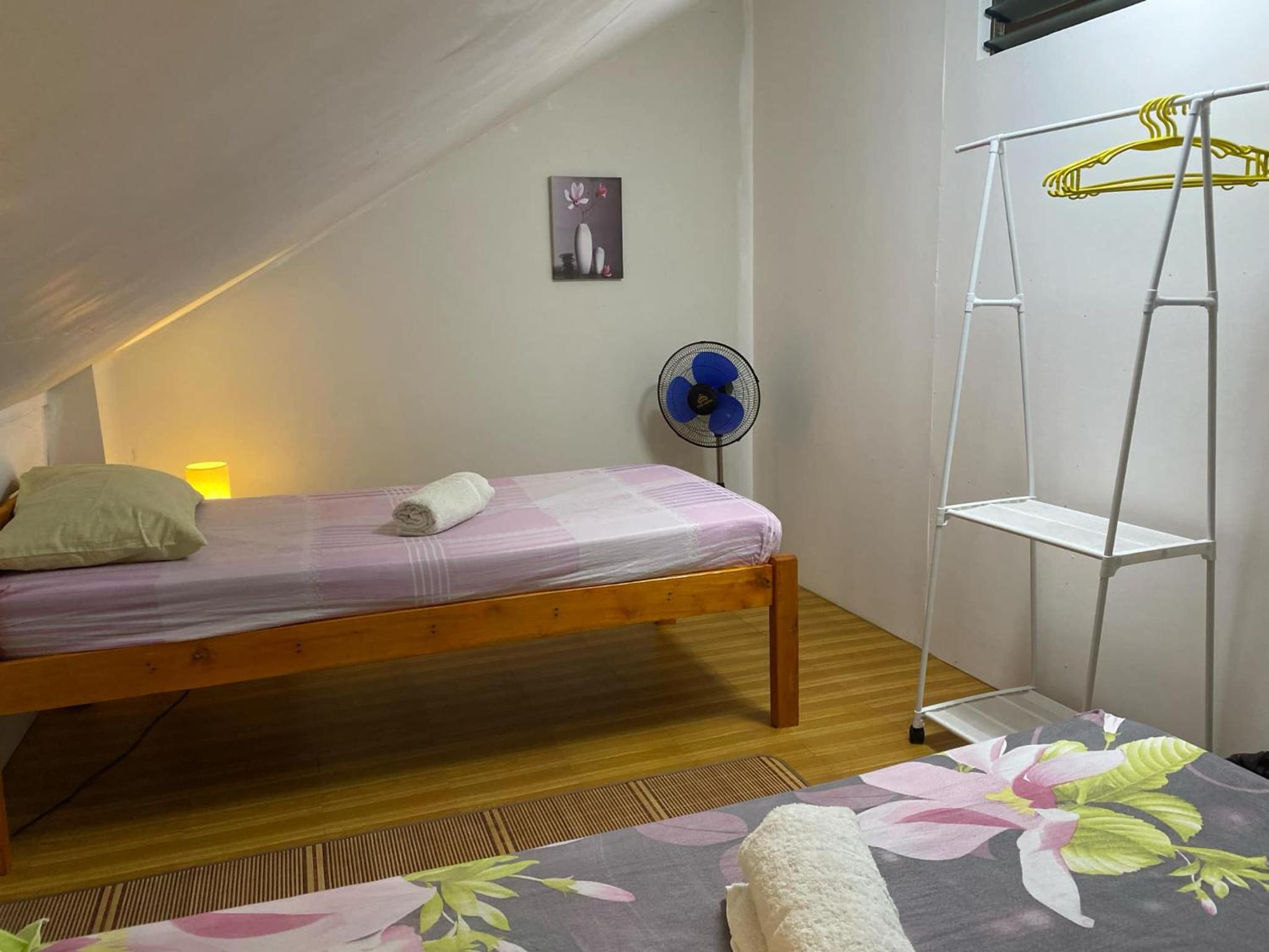 Twin Room with Shared Bathroom photo 3
