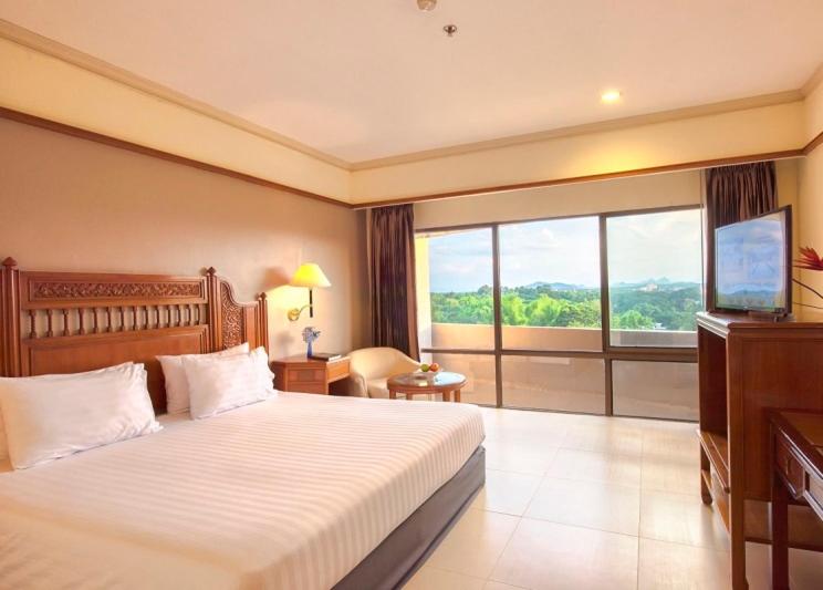 Deluxe King Room - Photo 3