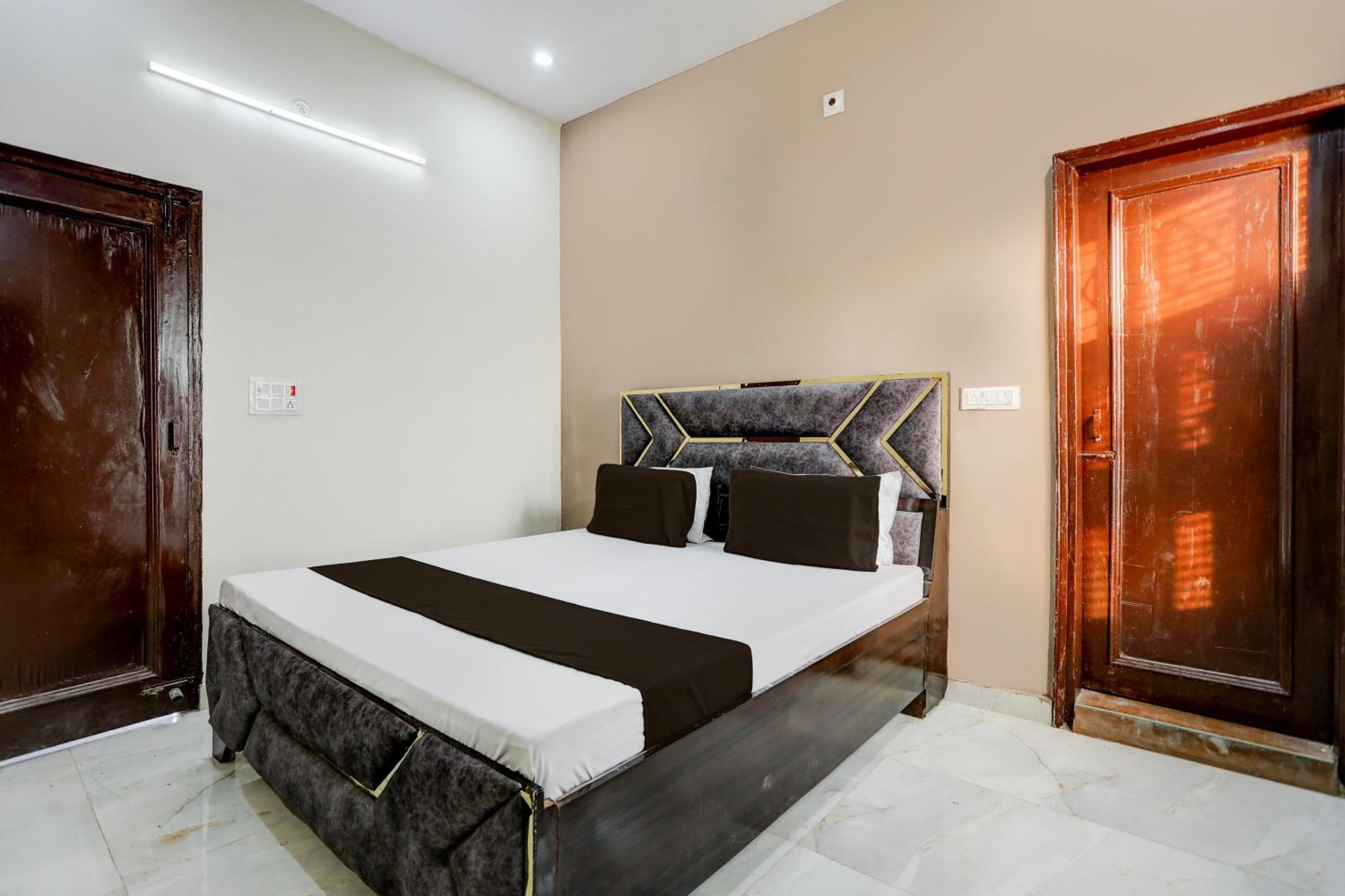 Classic Triple Room photo 1