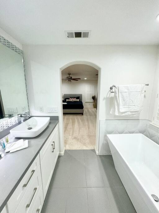 Villa photo 3