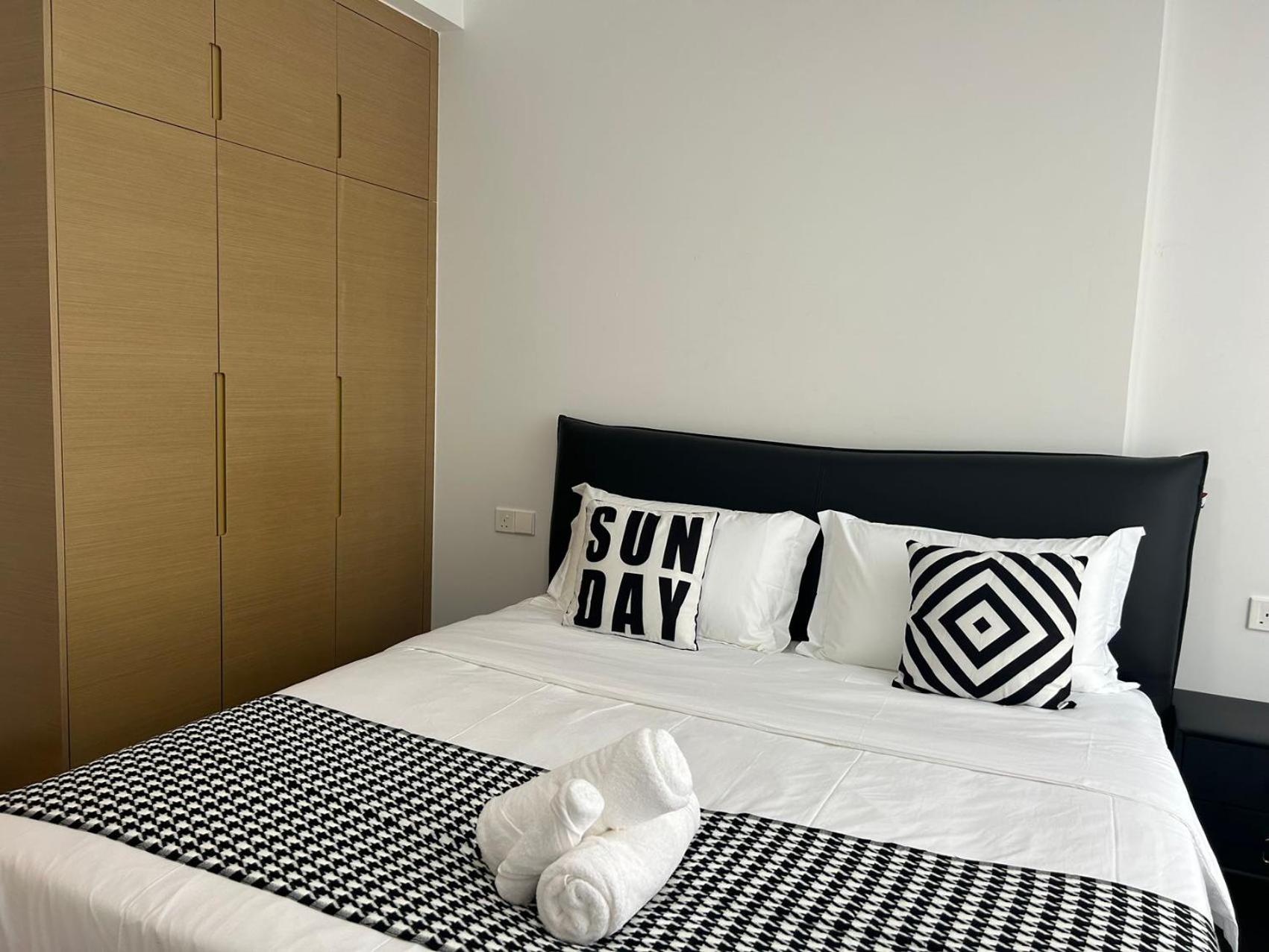 Apartment photo 2