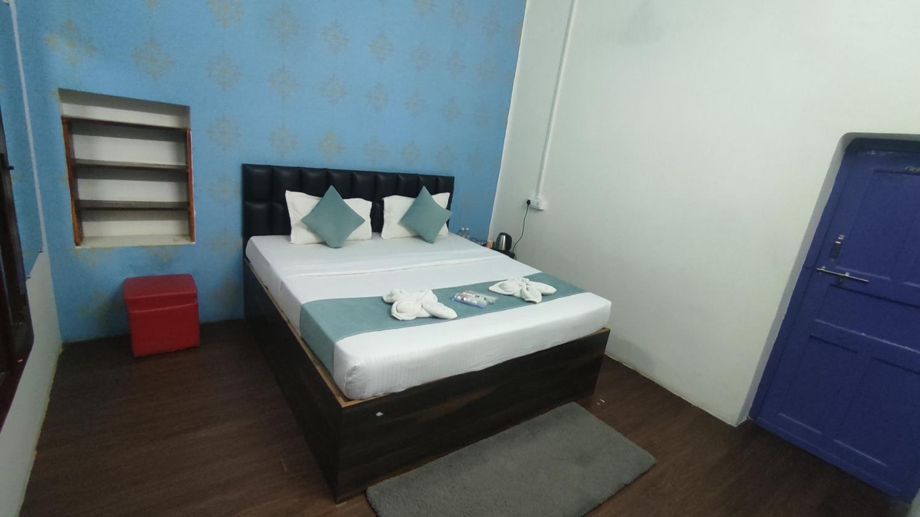 Deluxe Double Room with Balcony photo 1