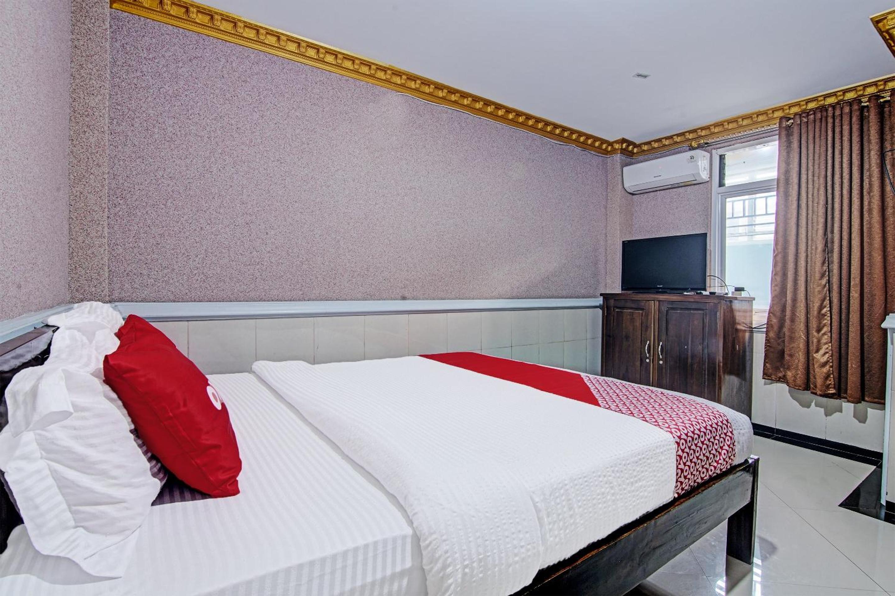 Deluxe Double Room - Photo 7