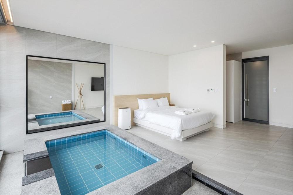 One-Bedroom Villa photo 2