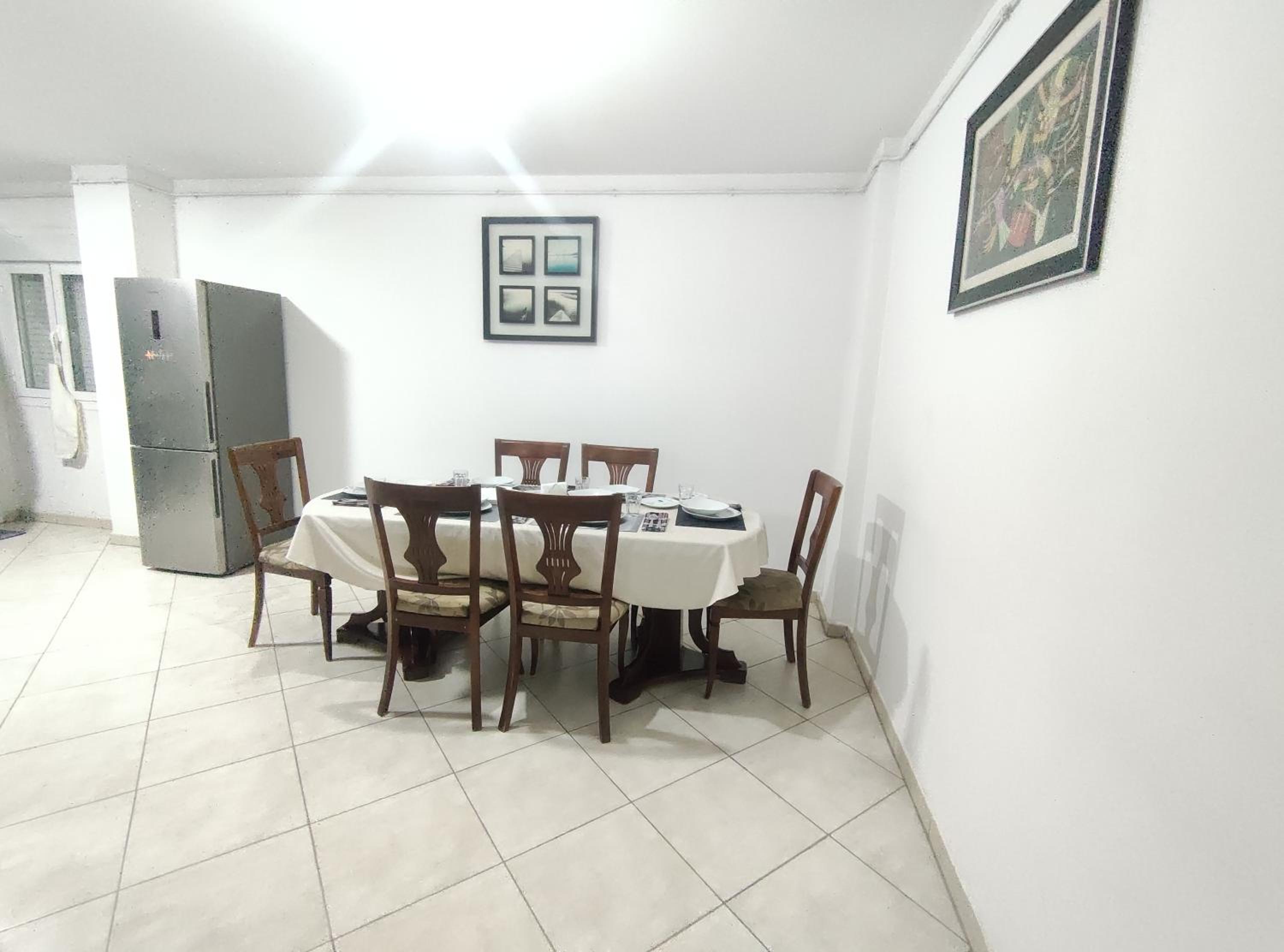 Three-Bedroom Apartment photo 2