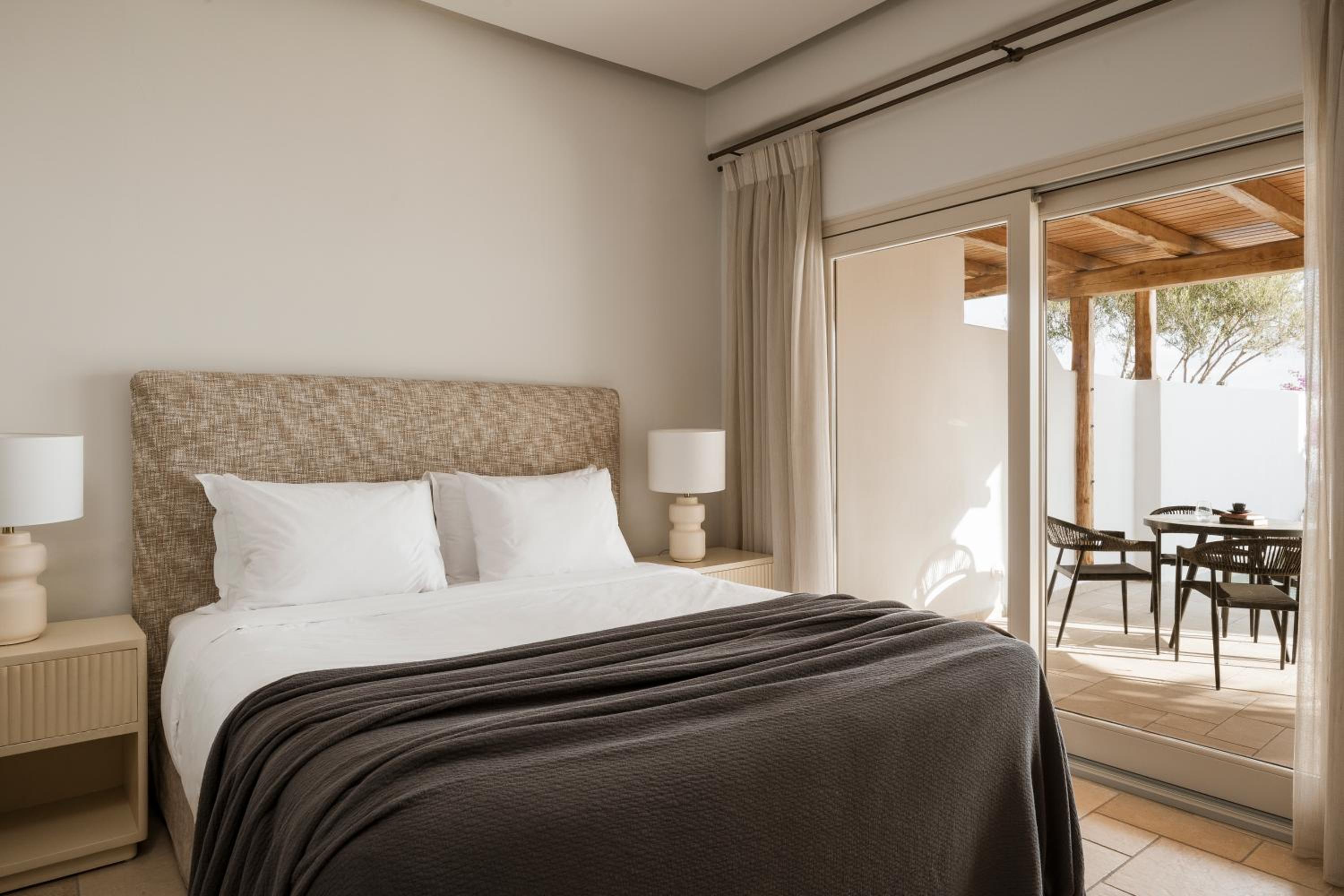 Two Bedrooms Suite with Private Pool - Photo 5