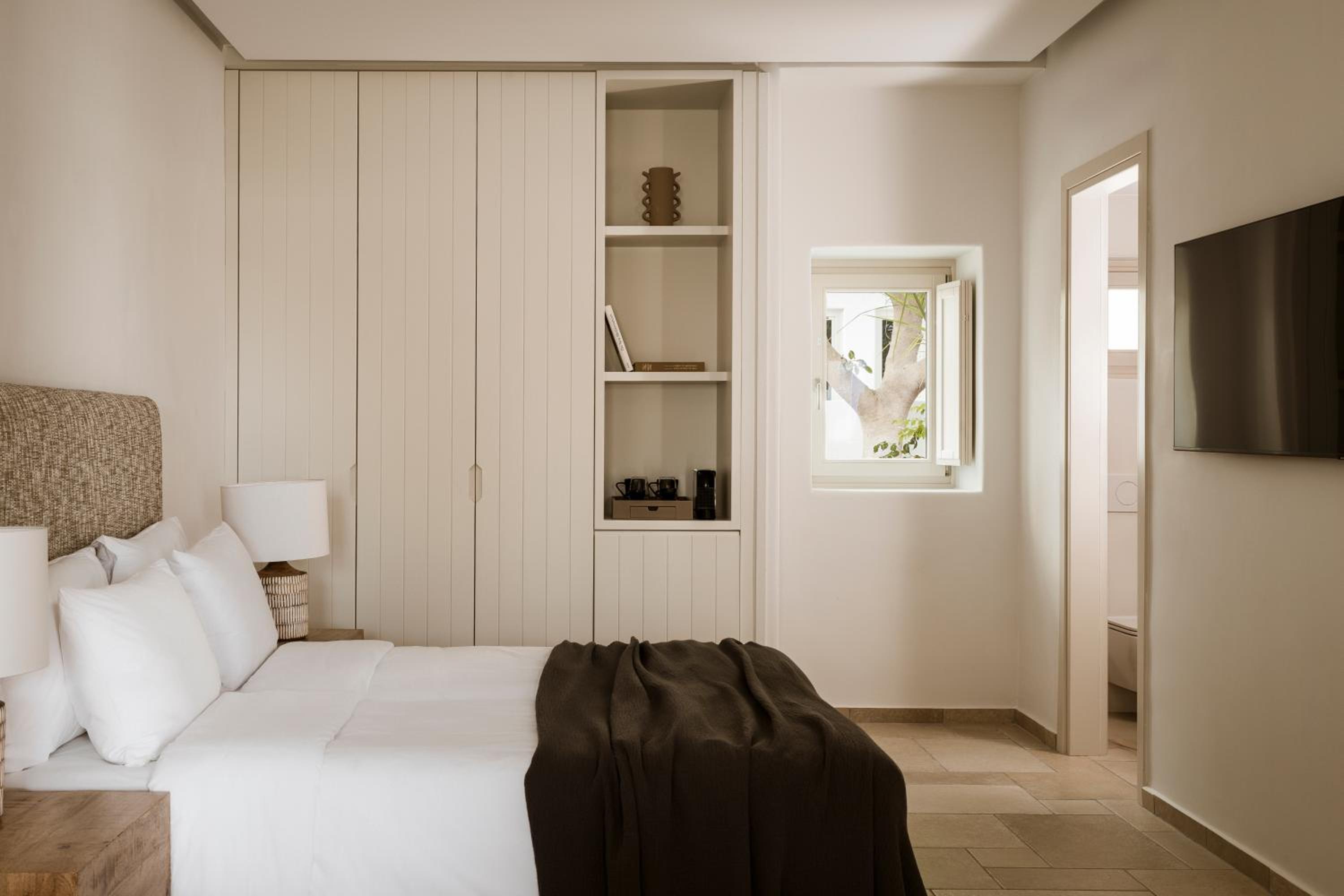 Two Bedrooms Suite with Private Pool - Photo 4