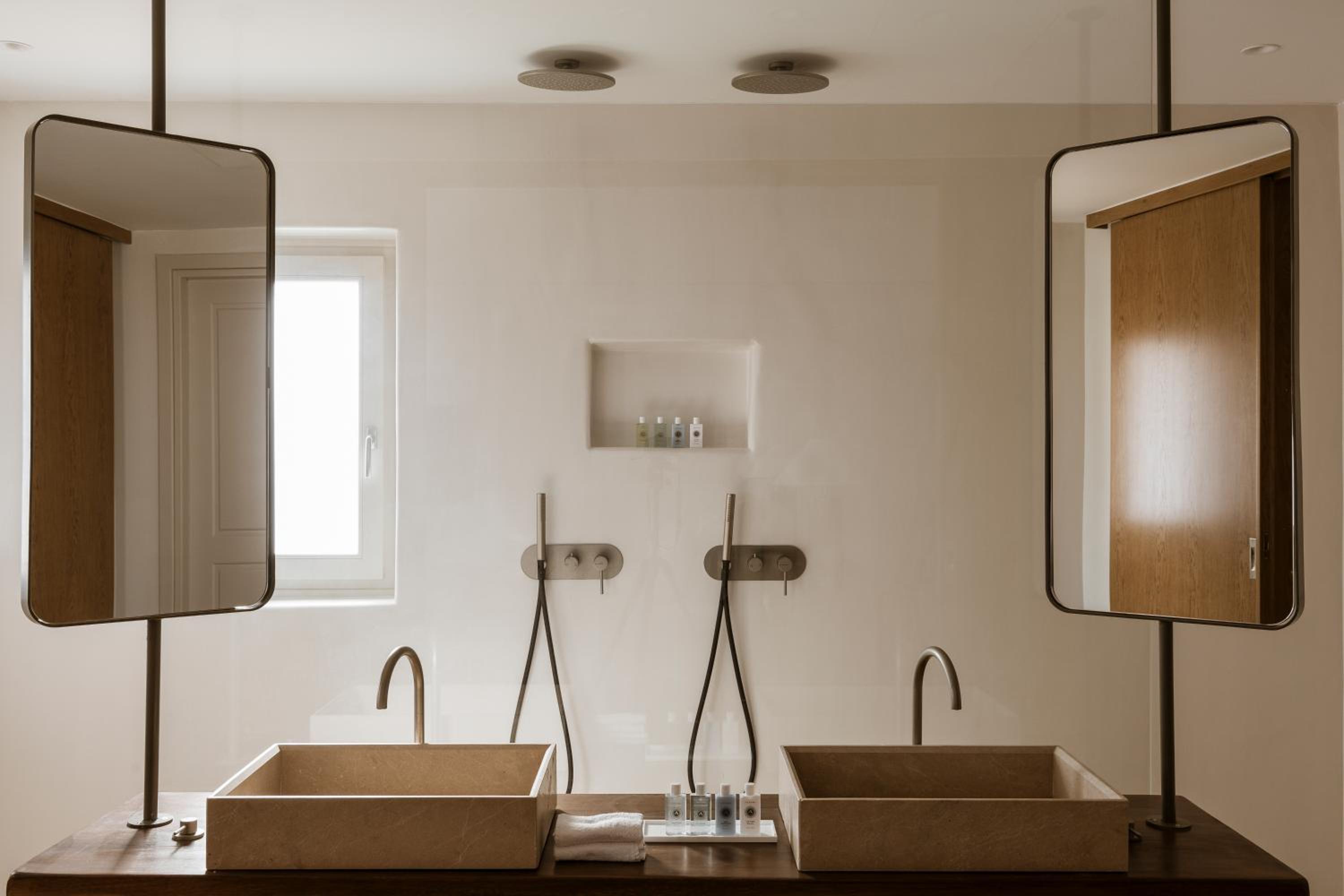 Grand Suite - Photo 3
