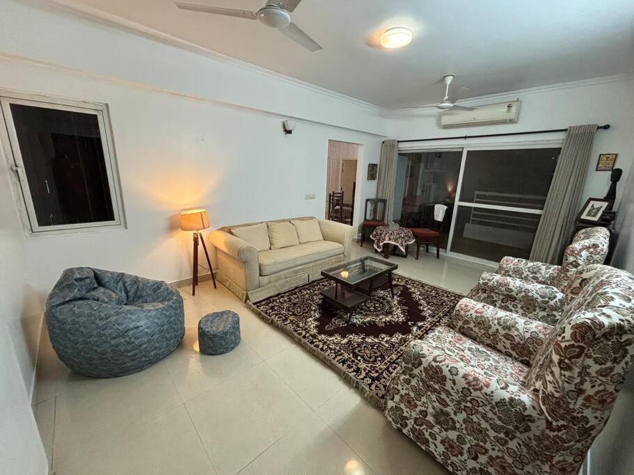 Three-Bedroom Premium Apartment with Balcony photo 1