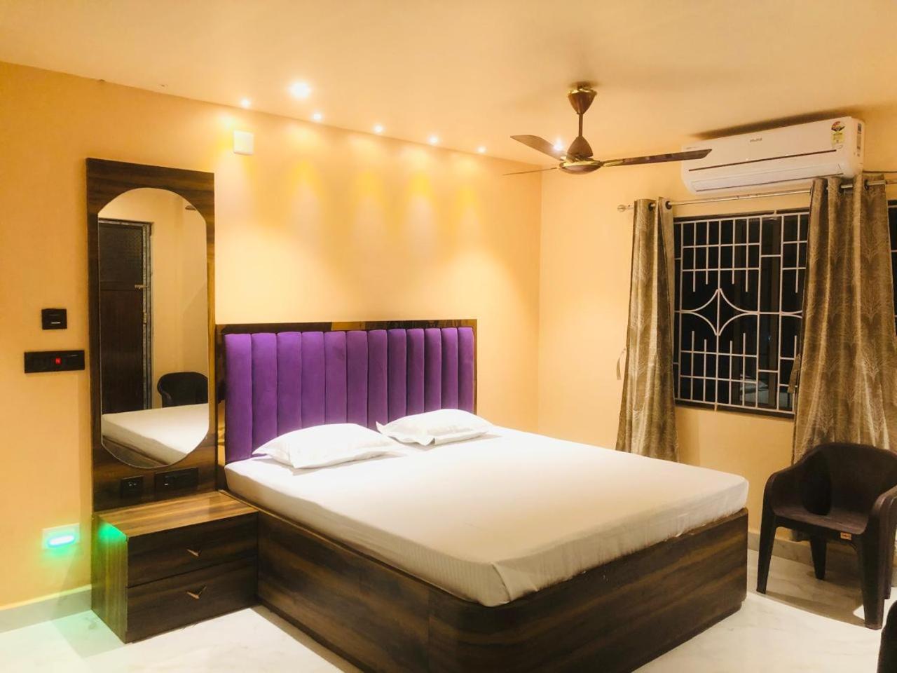 Deluxe King Room photo 3
