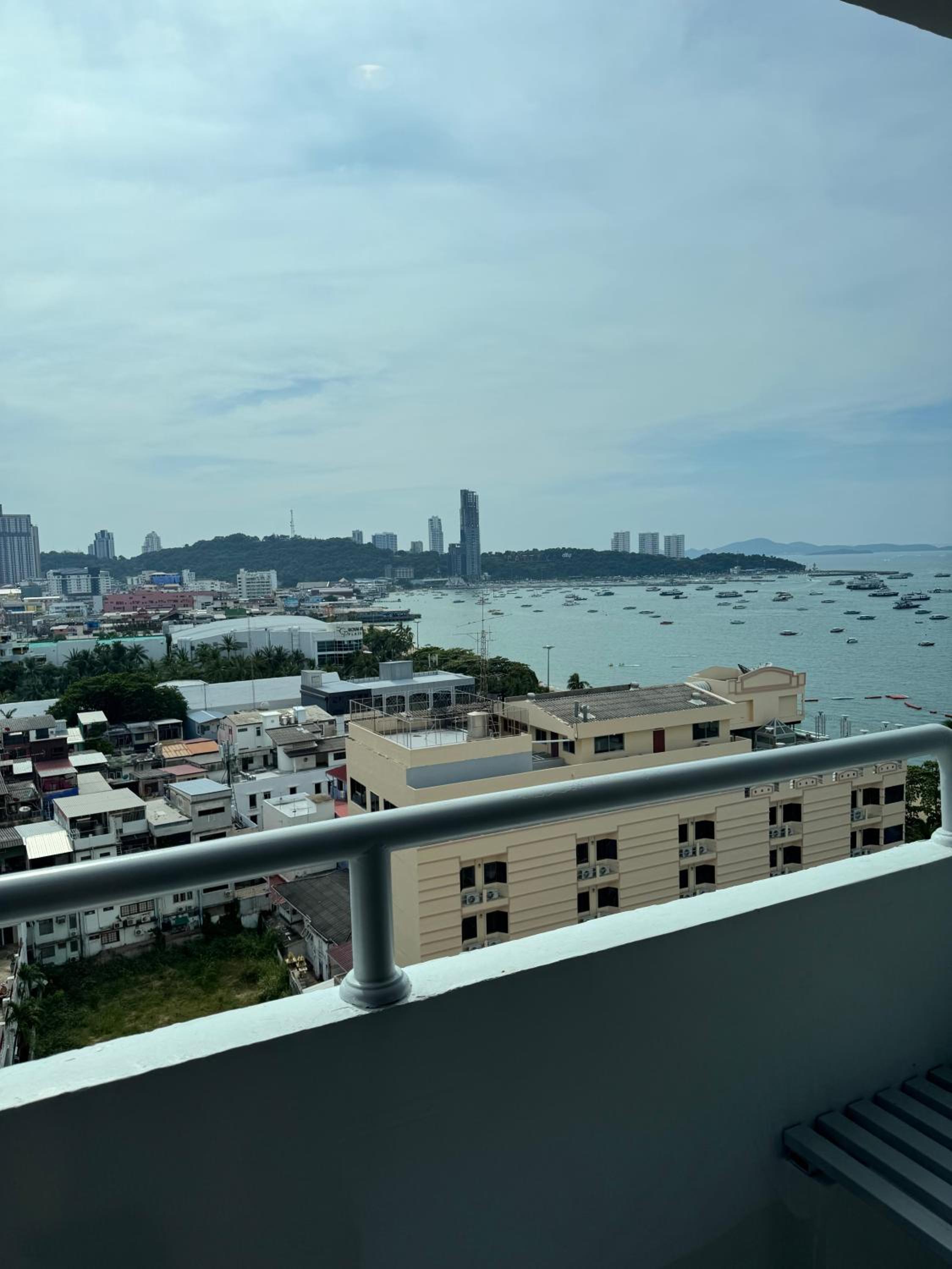 Deluxe Twin Room with Sea View - Photo 12