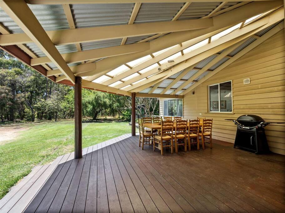 Four-Bedroom House photo 3