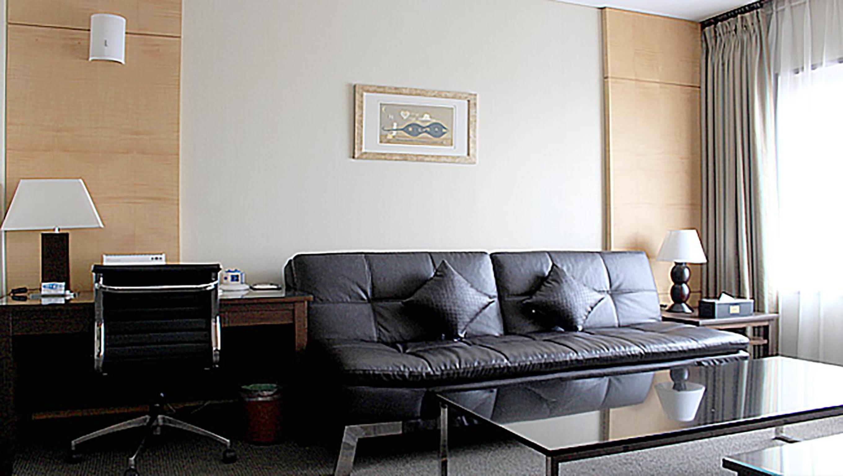 Suite - Photo 7