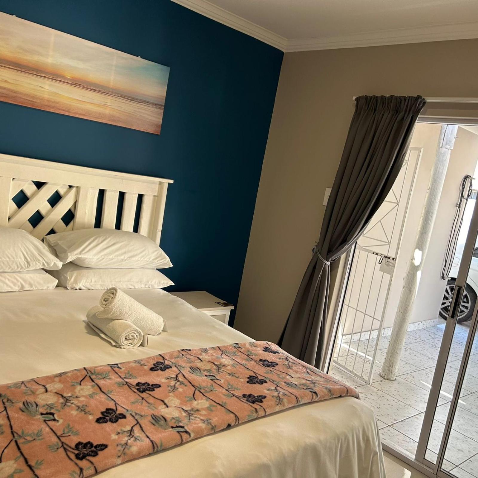 Basic Double Room - Photo 1