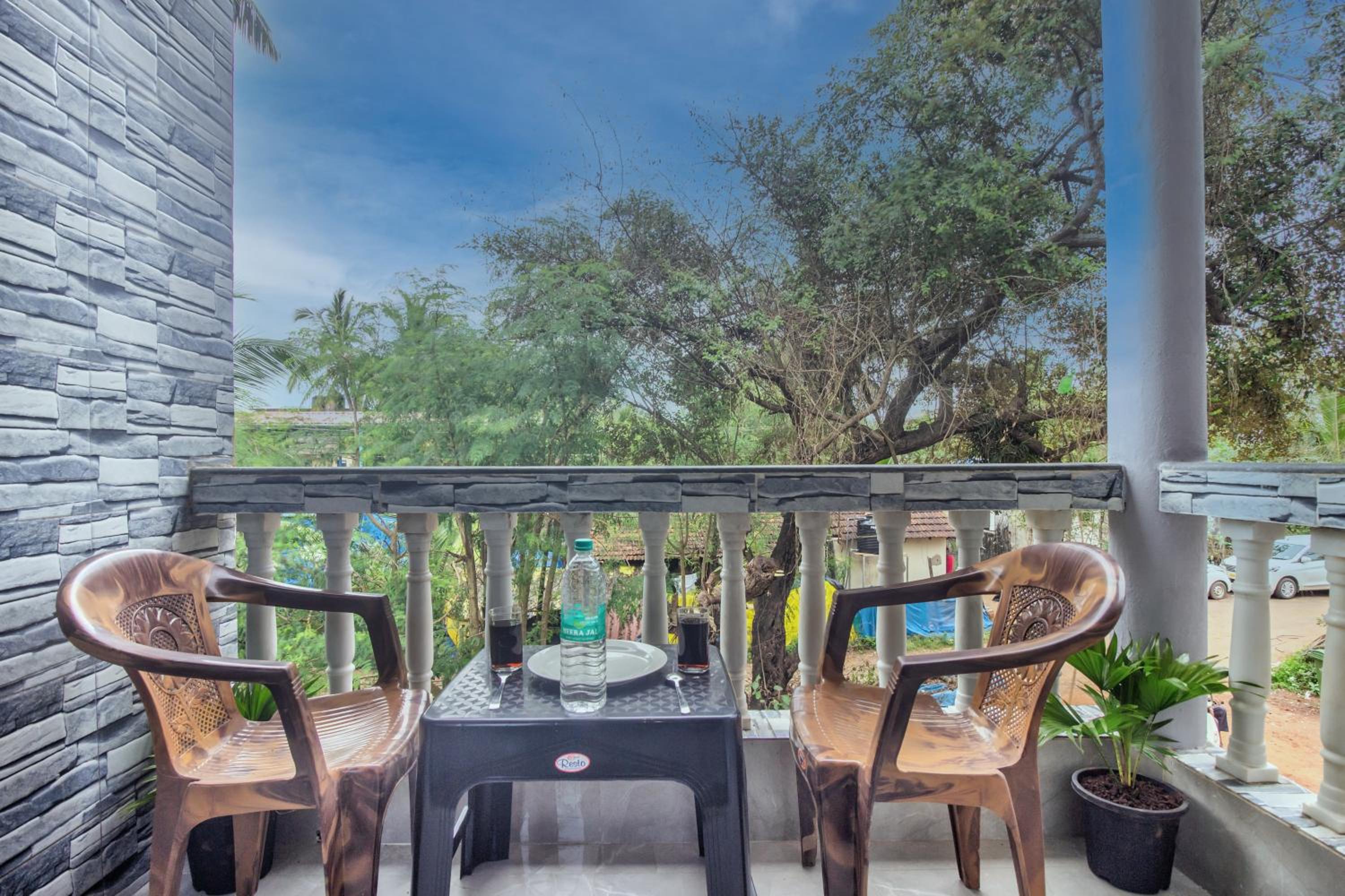 Triple Room With Balcony - Photo 19