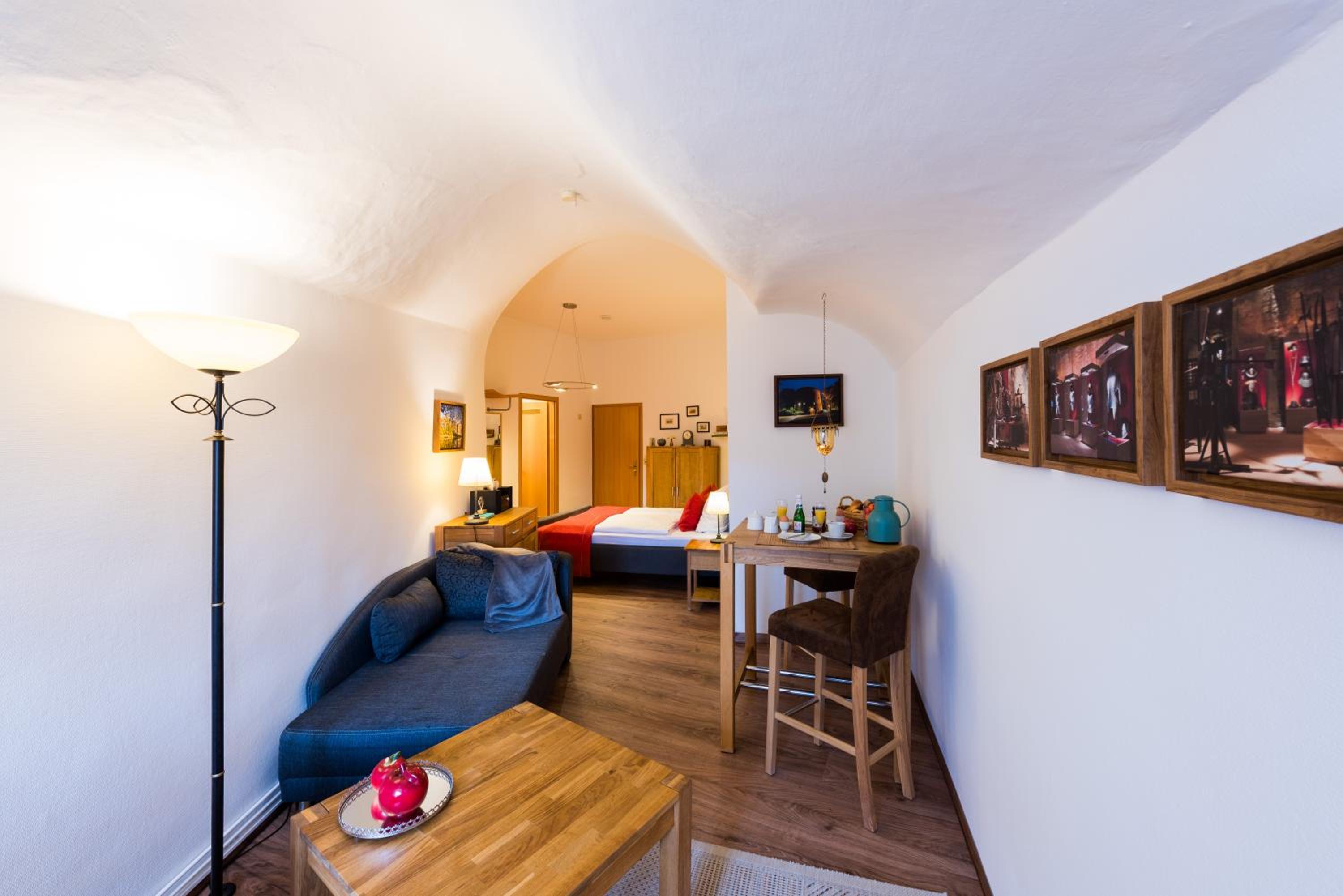 Studio Apartment photo 3