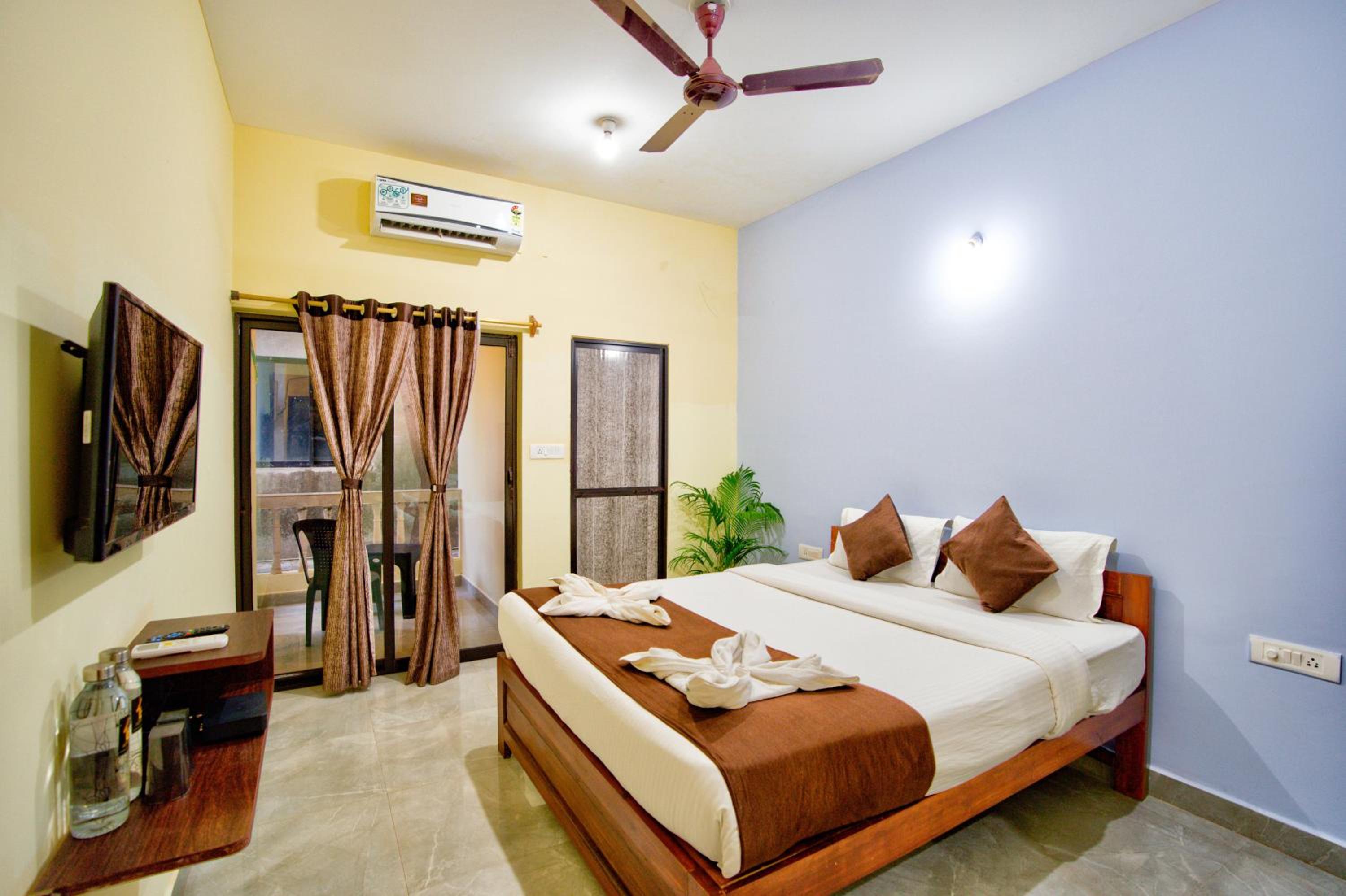 Triple Room With Balcony - Photo 21