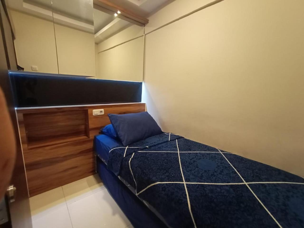 Two-Bedroom Apartment - Photo 14