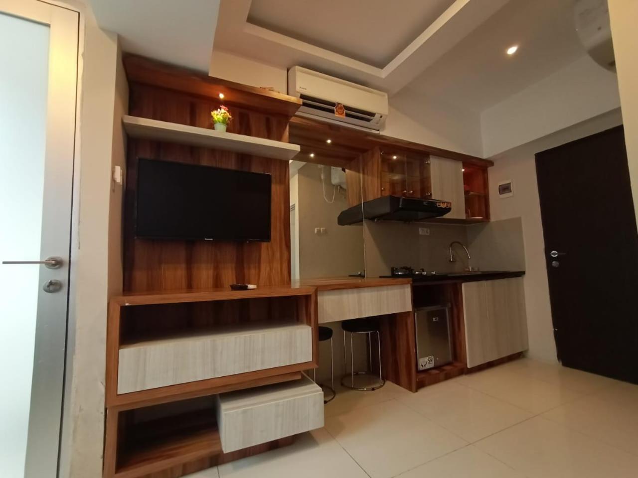 Two-Bedroom Apartment - Photo 17