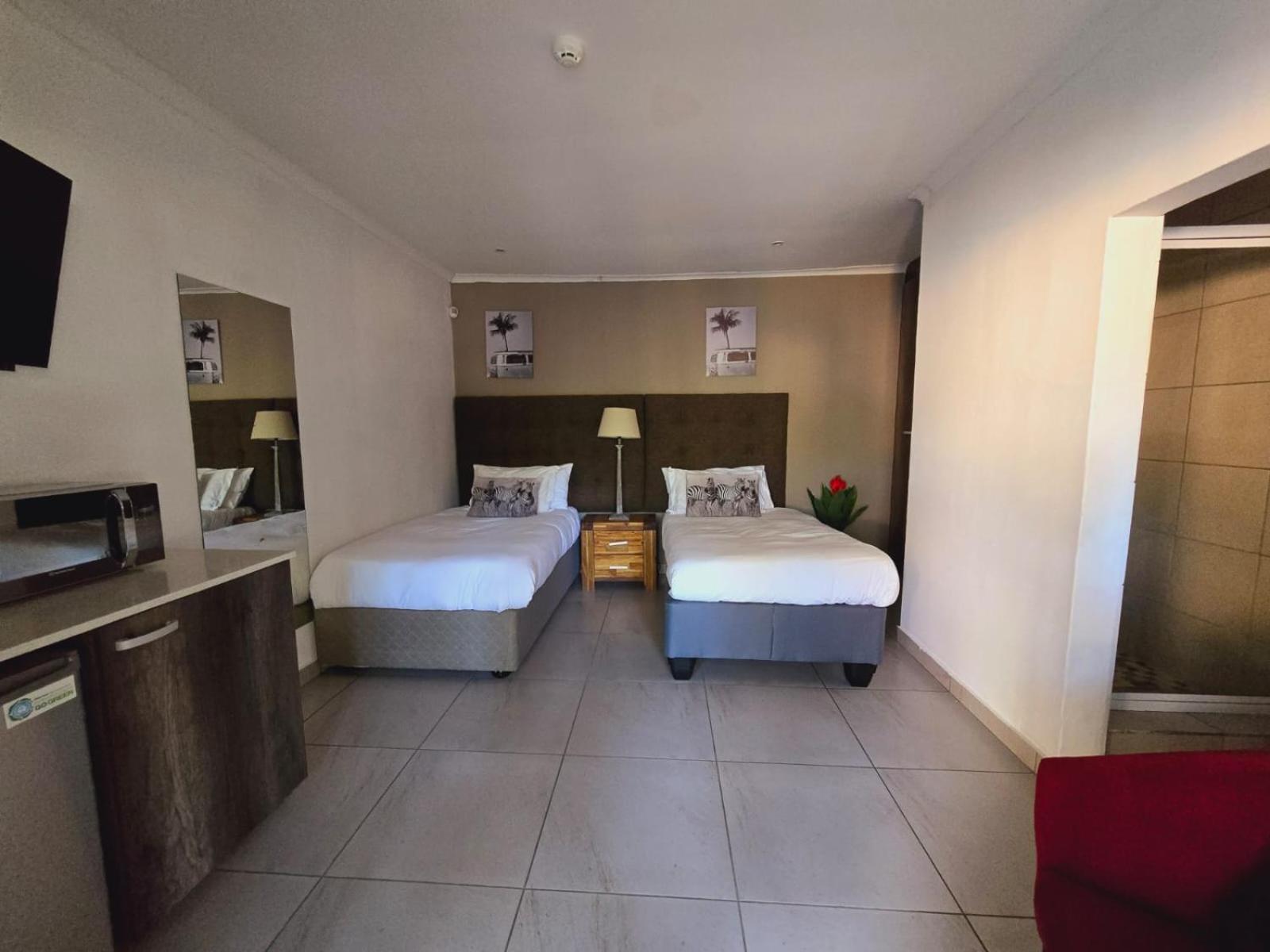 Deluxe Queen Room - Photo 1