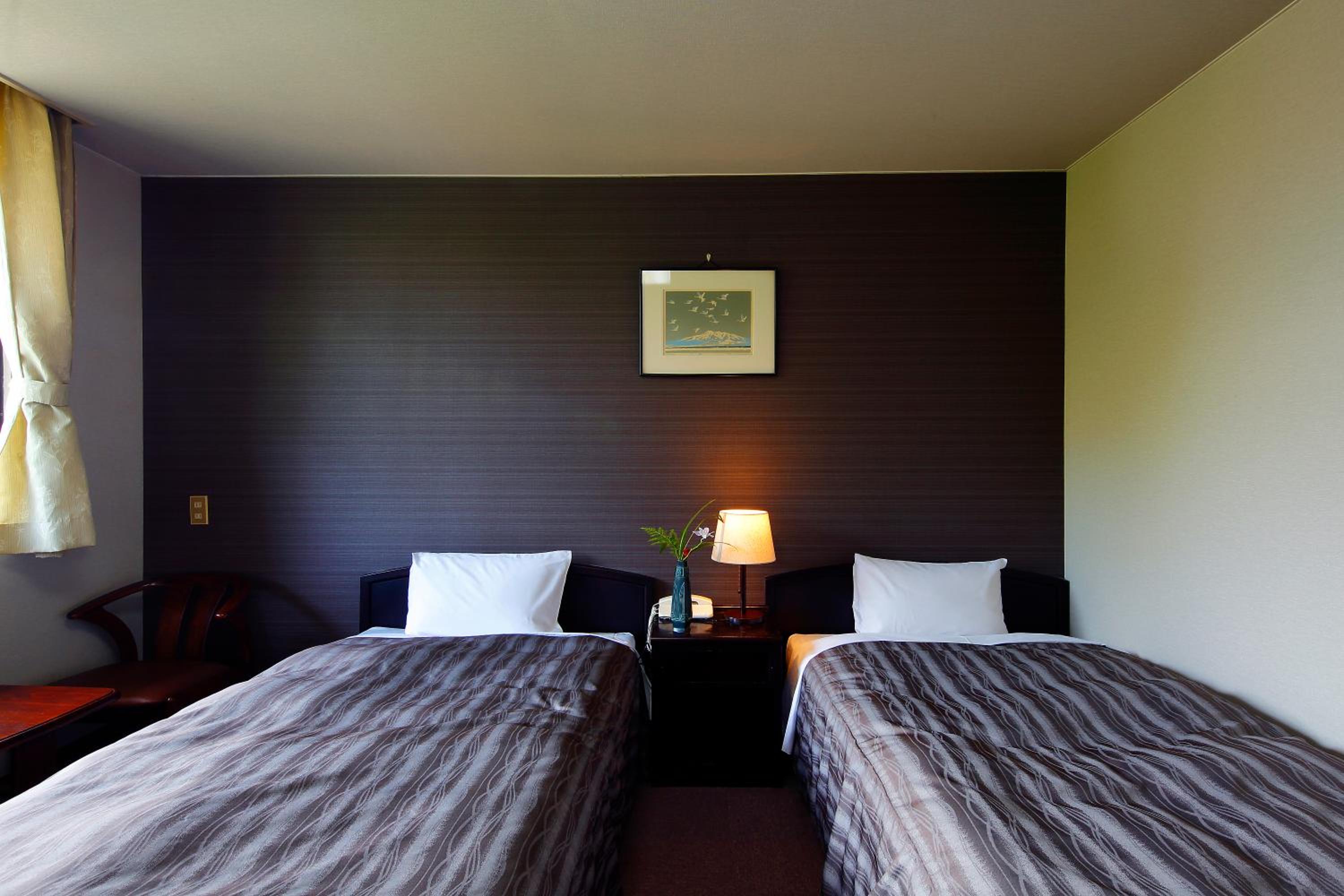Twin Room - Non-Smoking photo 3