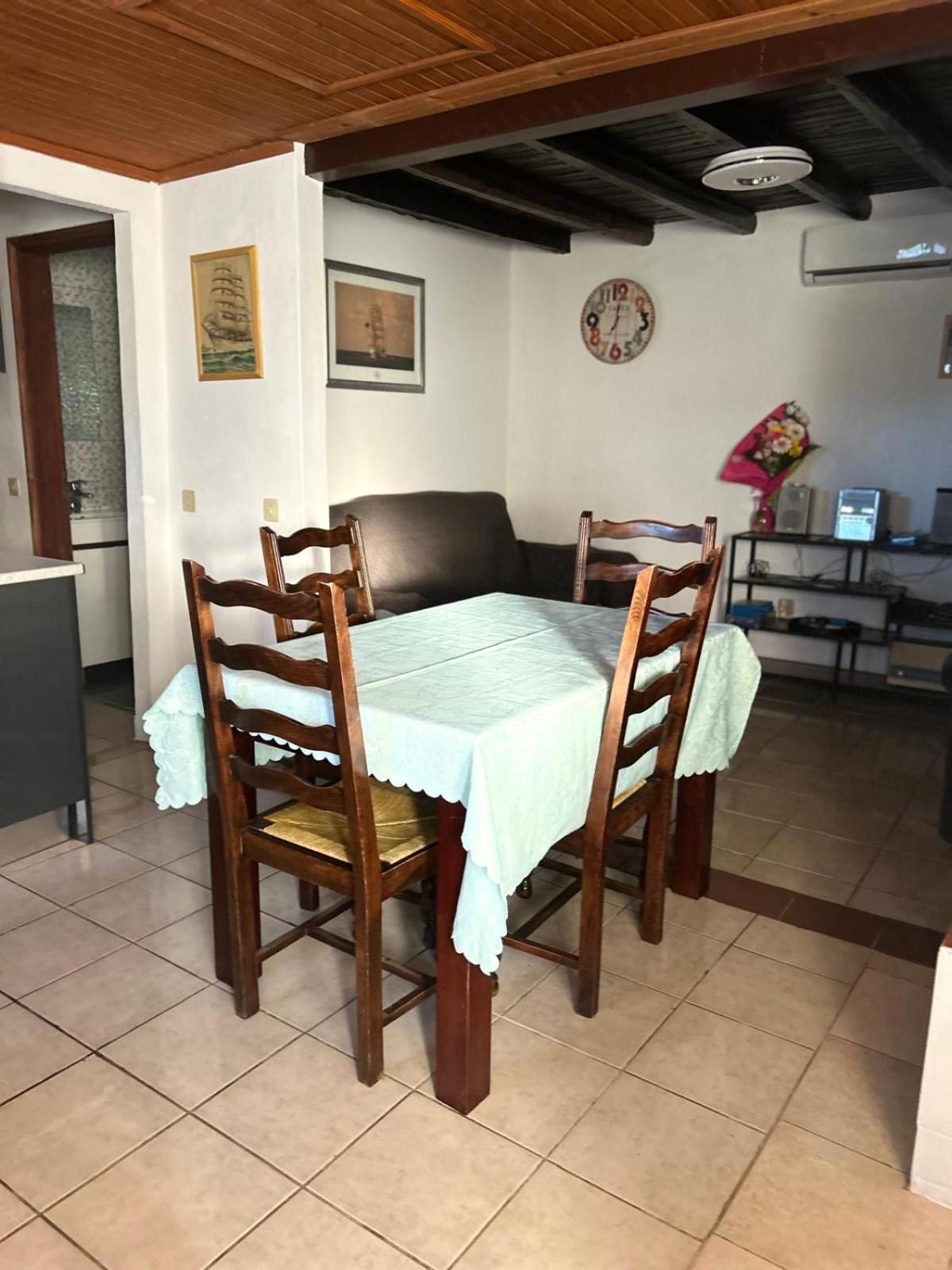 Two-Bedroom House photo 3