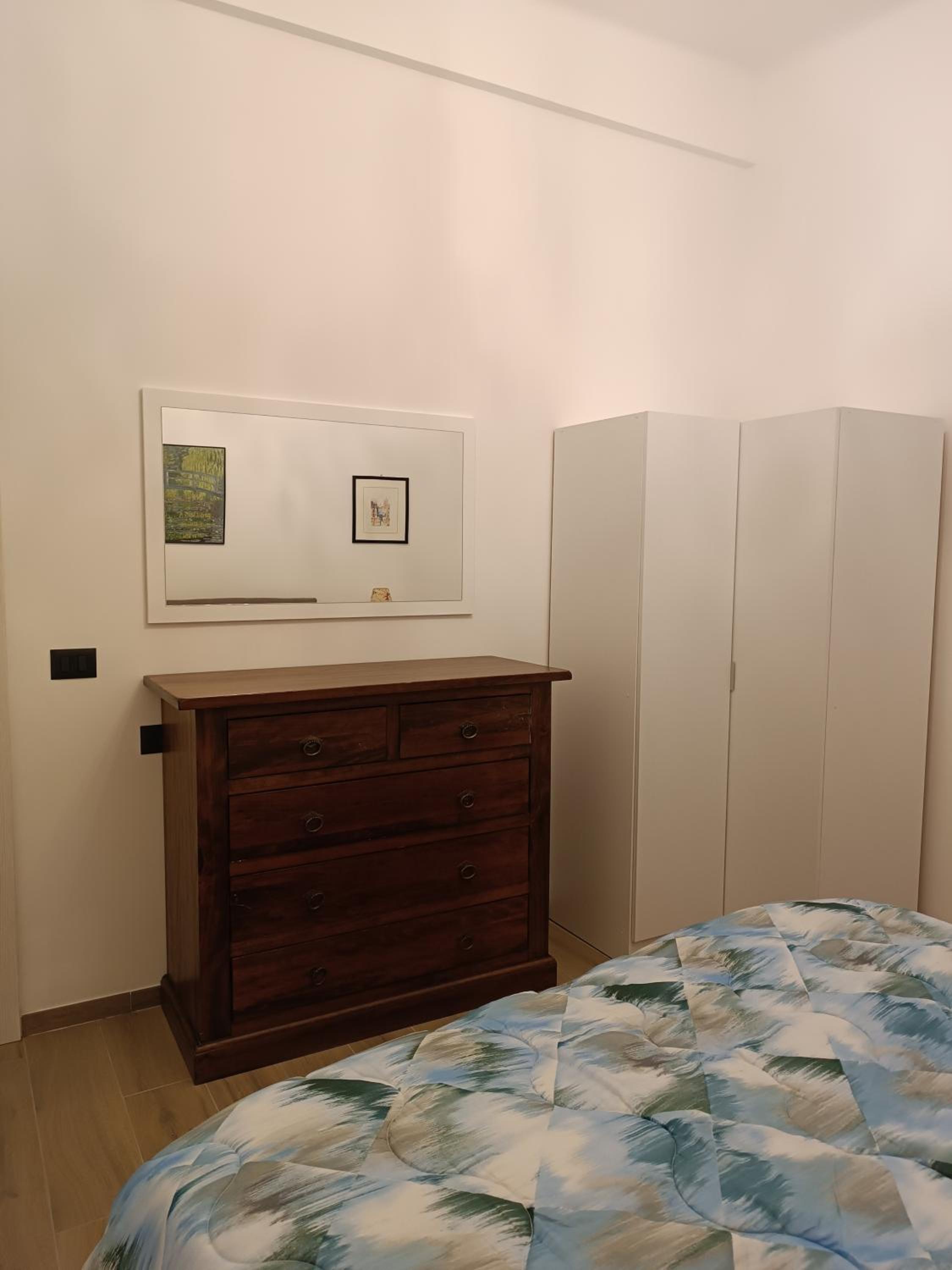 One-Bedroom Deluxe Apartment