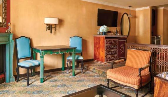 Executive Suite
