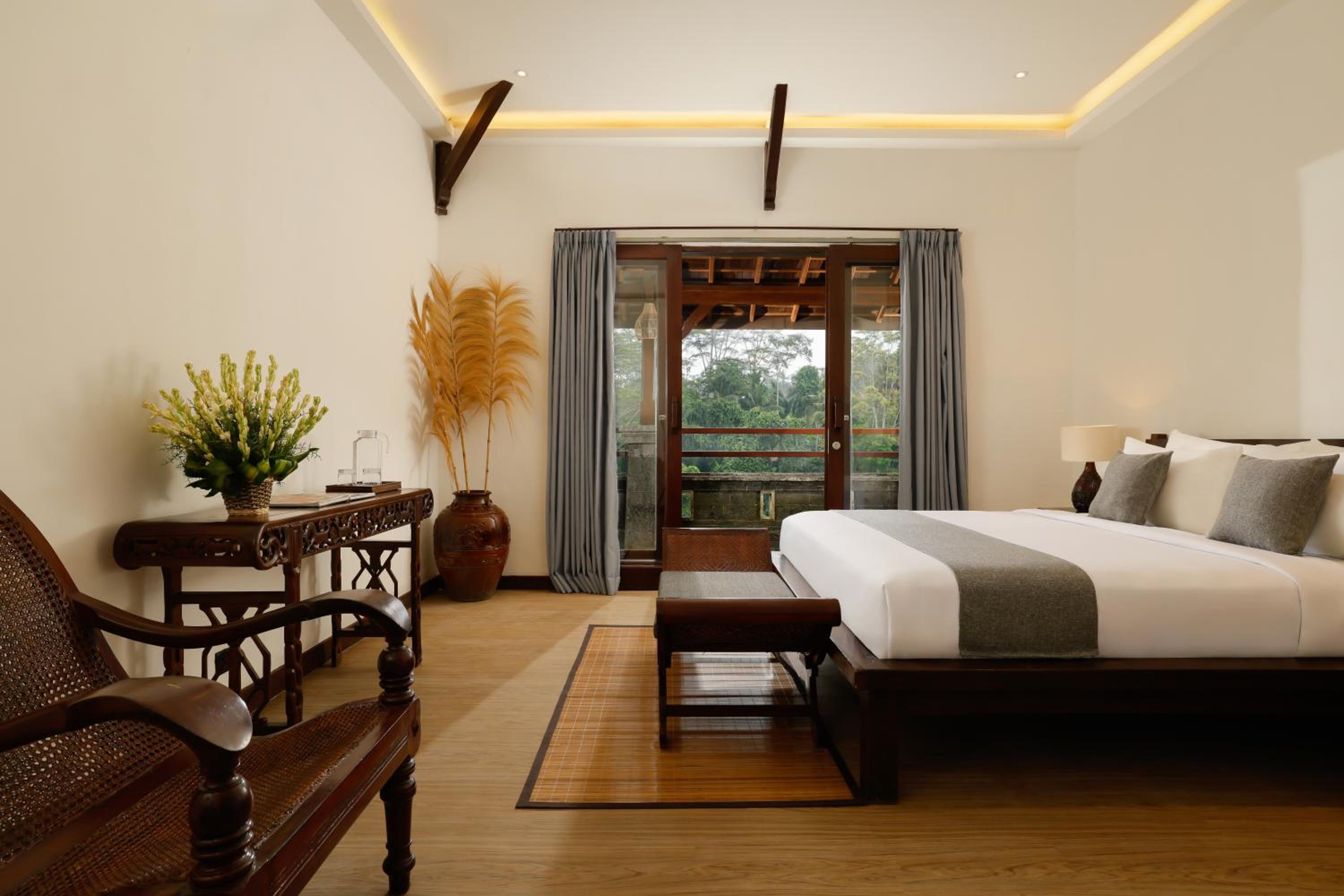 Five-Bedroom Private Pool Villa - Photo 18