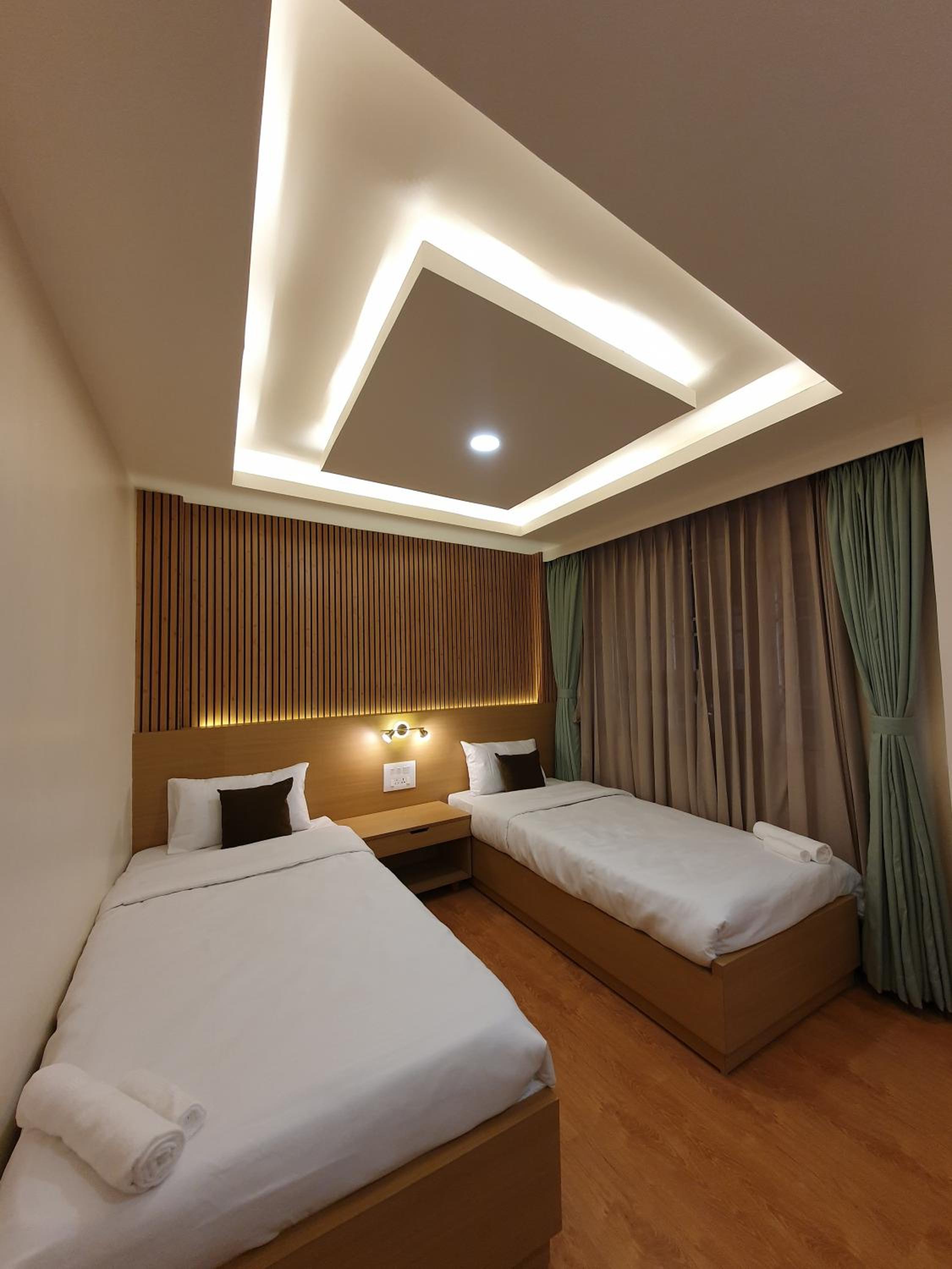 Double or Twin Room with Shared Bathroom photo 1