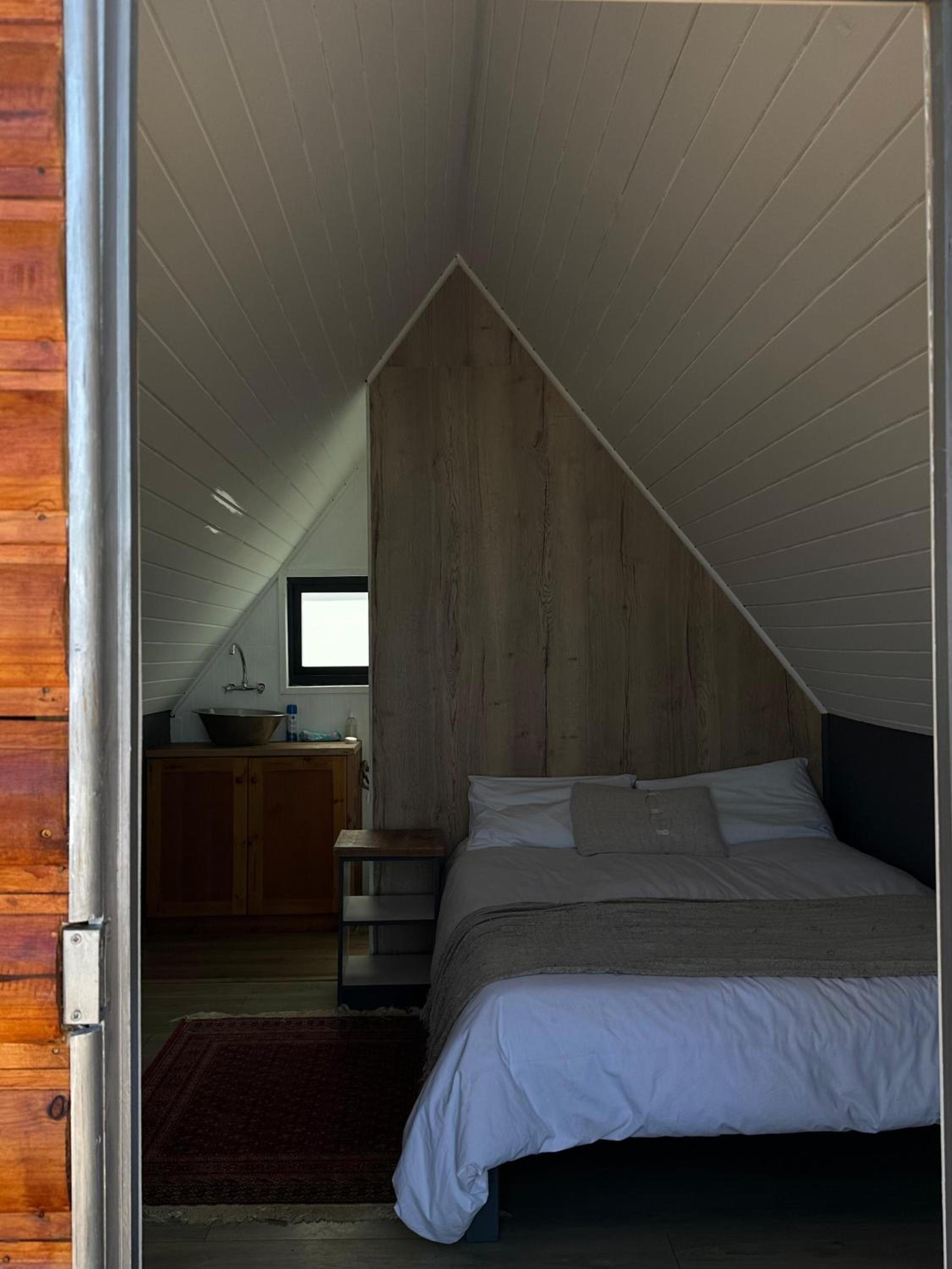 One-Bedroom House photo 1
