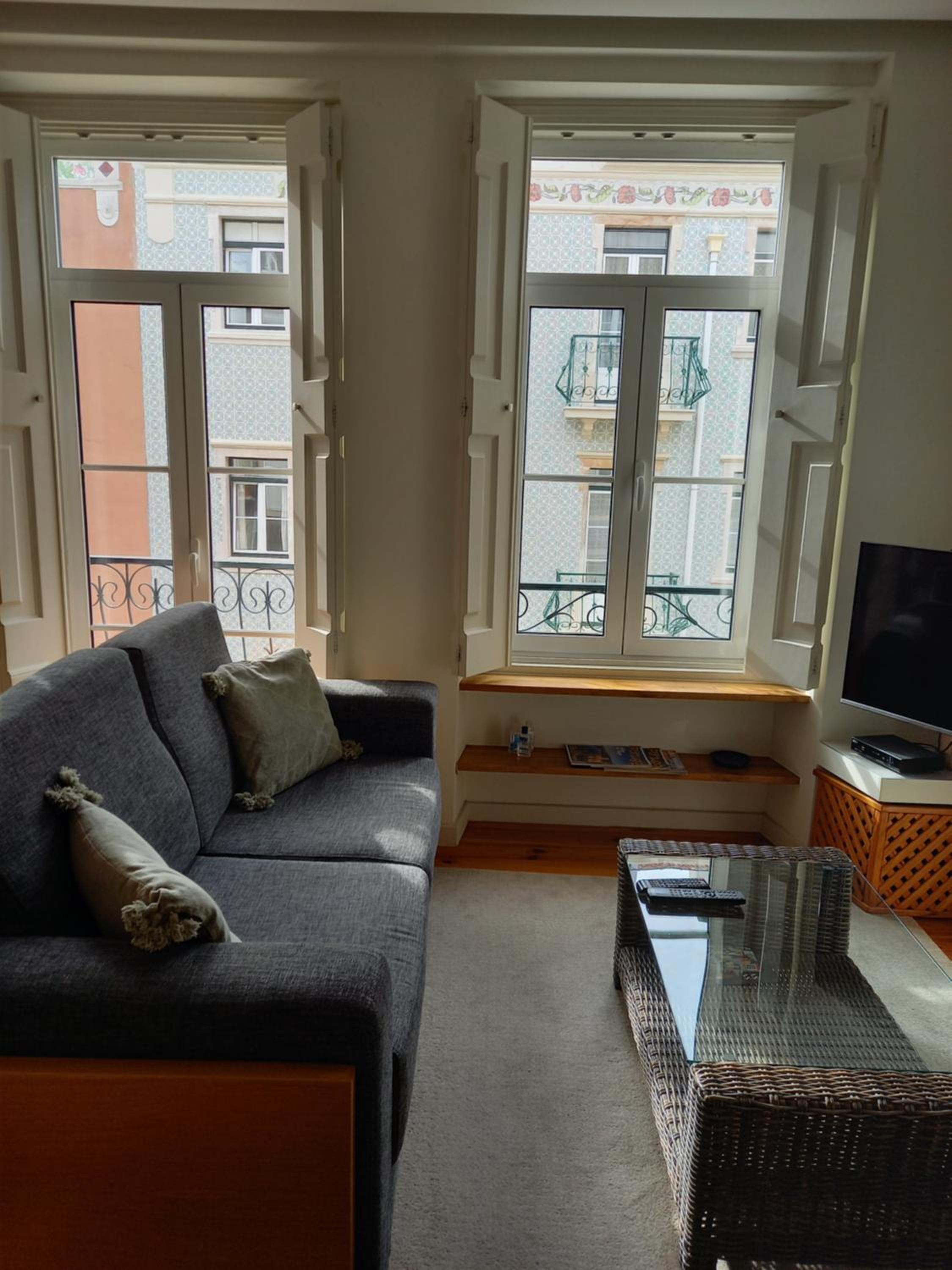 Two-Bedroom Apartment with Balcony photo 3