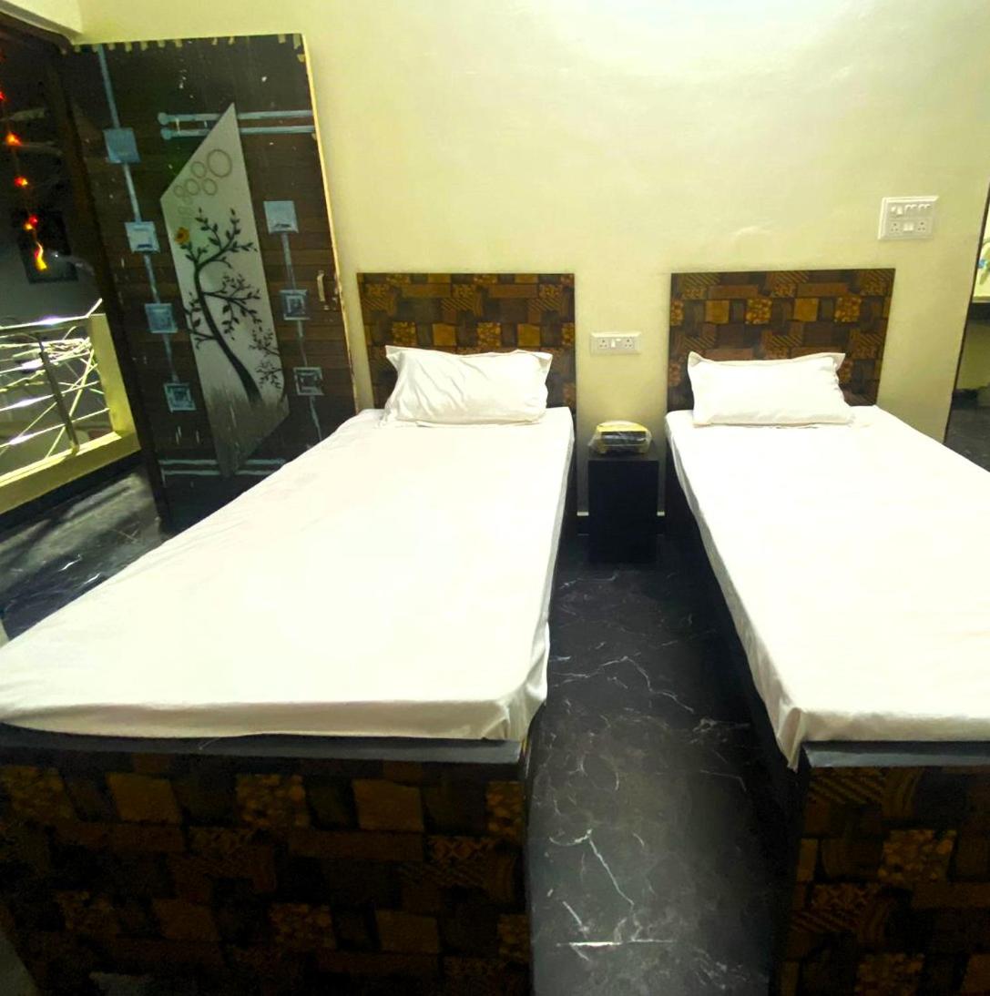 Double Room with Balcony photo 3