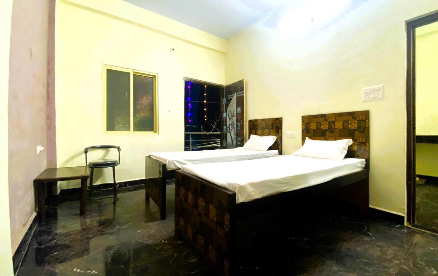 Double Room with Balcony photo 2