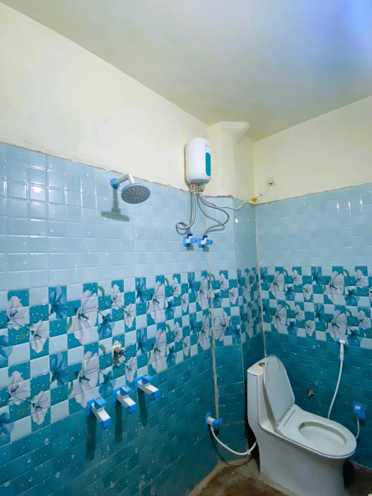 Single Bed in Male Dormitory Room photo 3