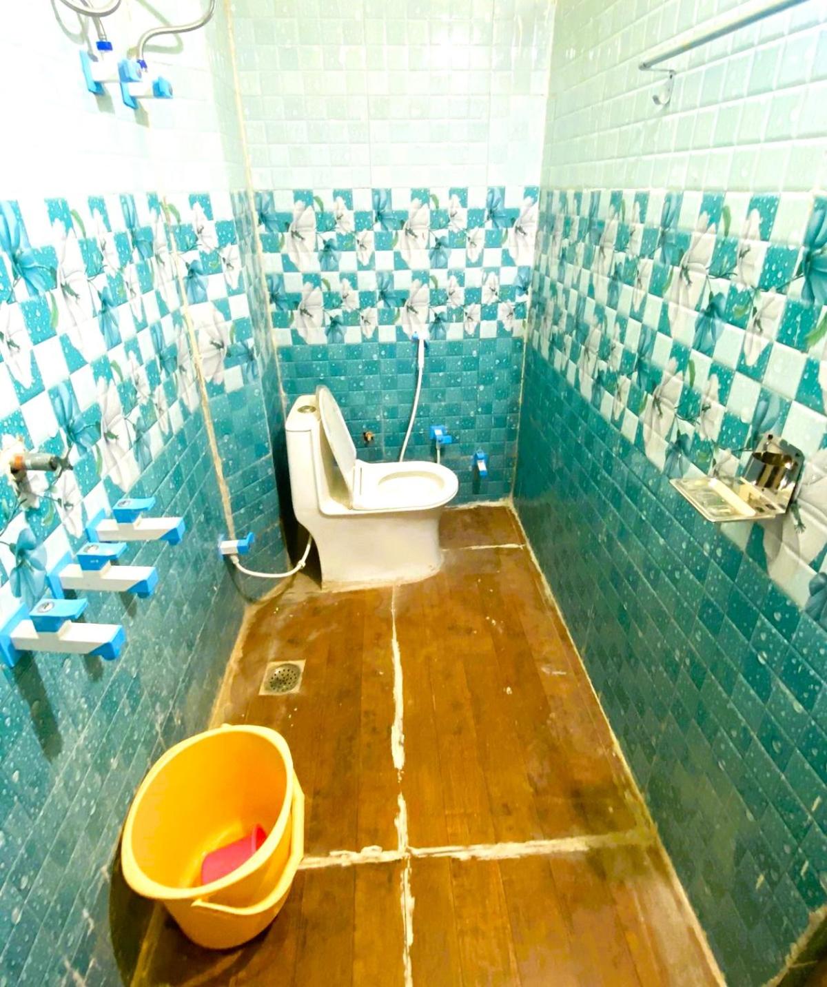 Single Bed in Male Dormitory Room photo 3