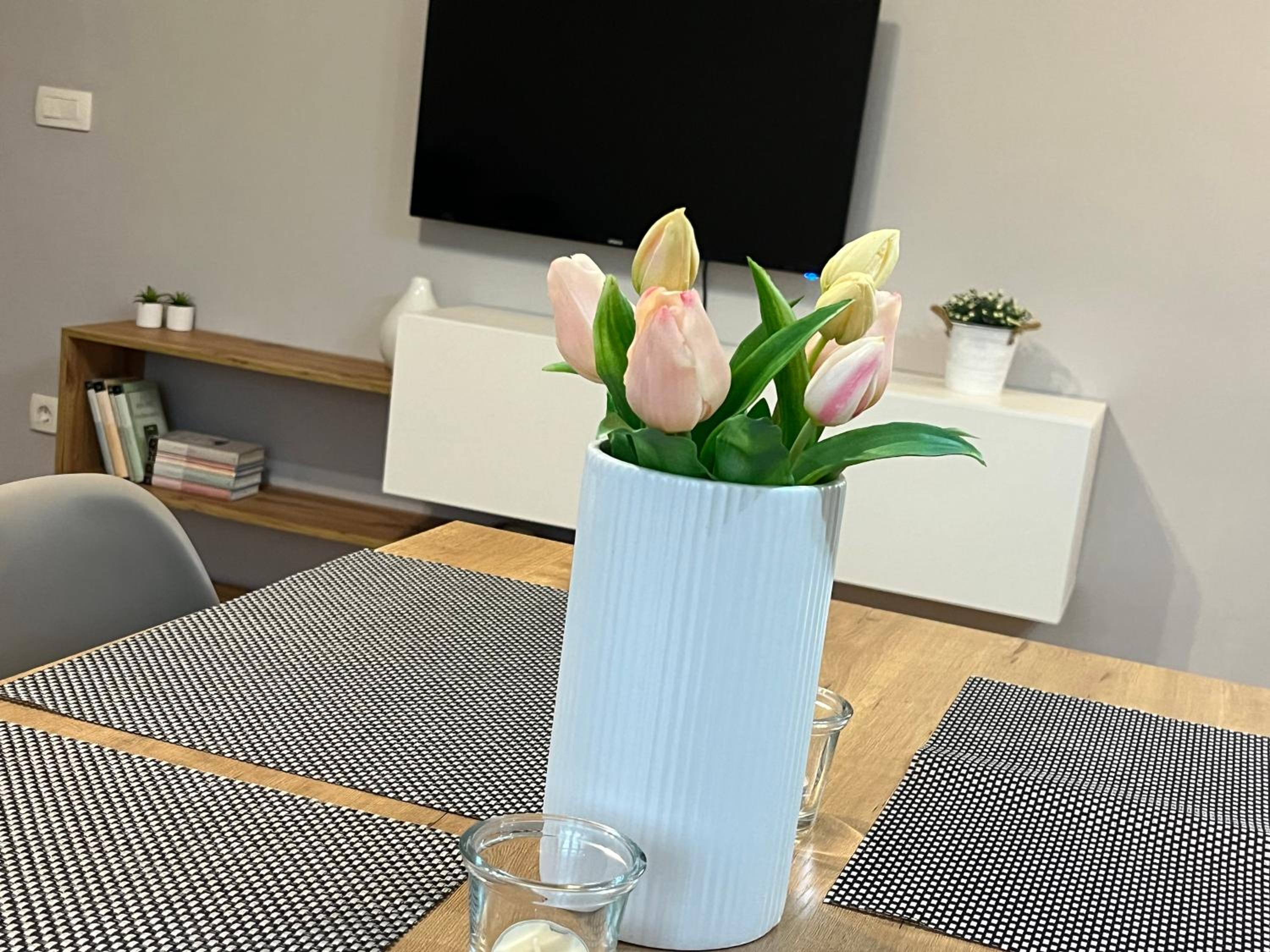 Two-Bedroom Holiday Home - Photo 31