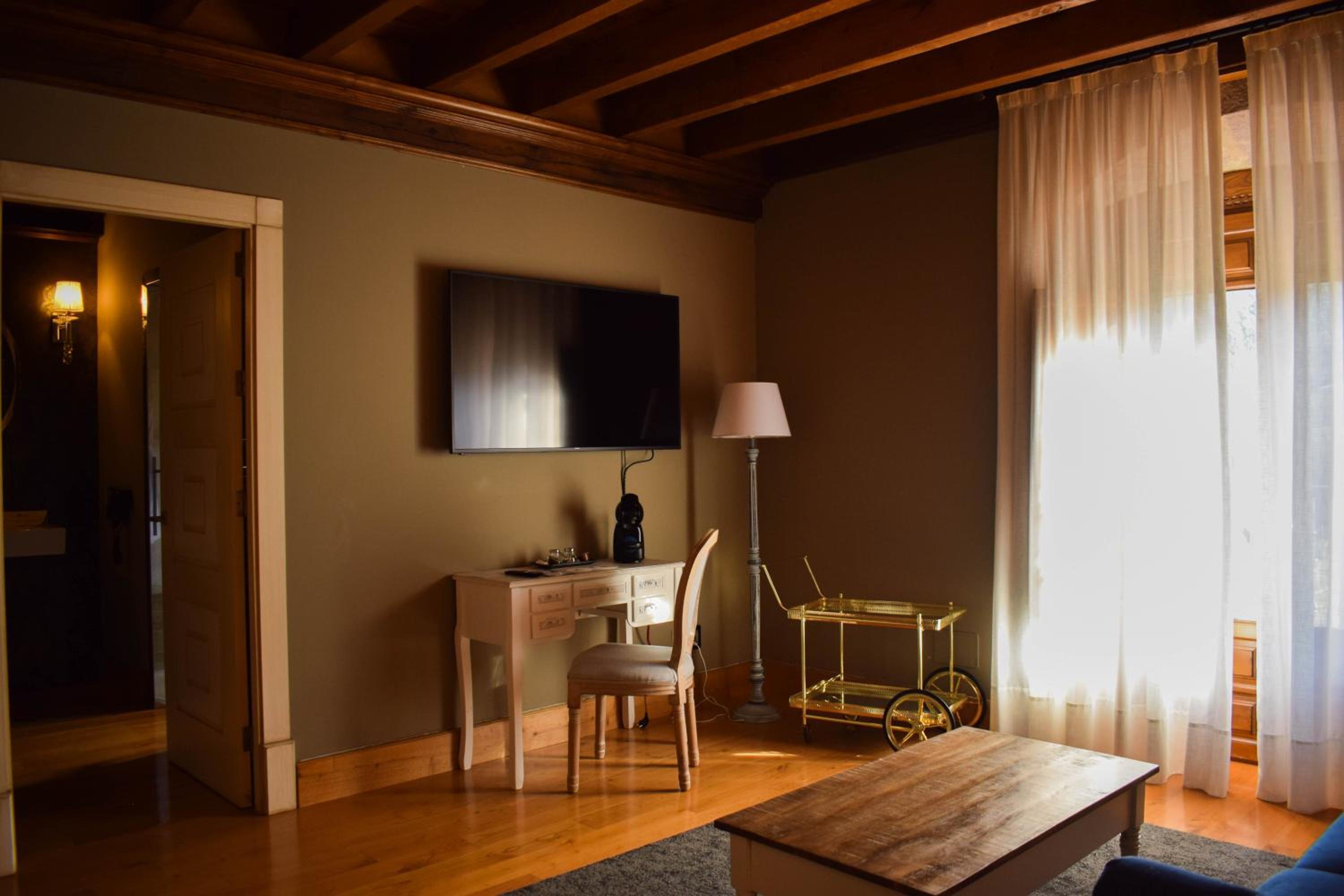 Suite Queen con Bañera de Hidromasaje