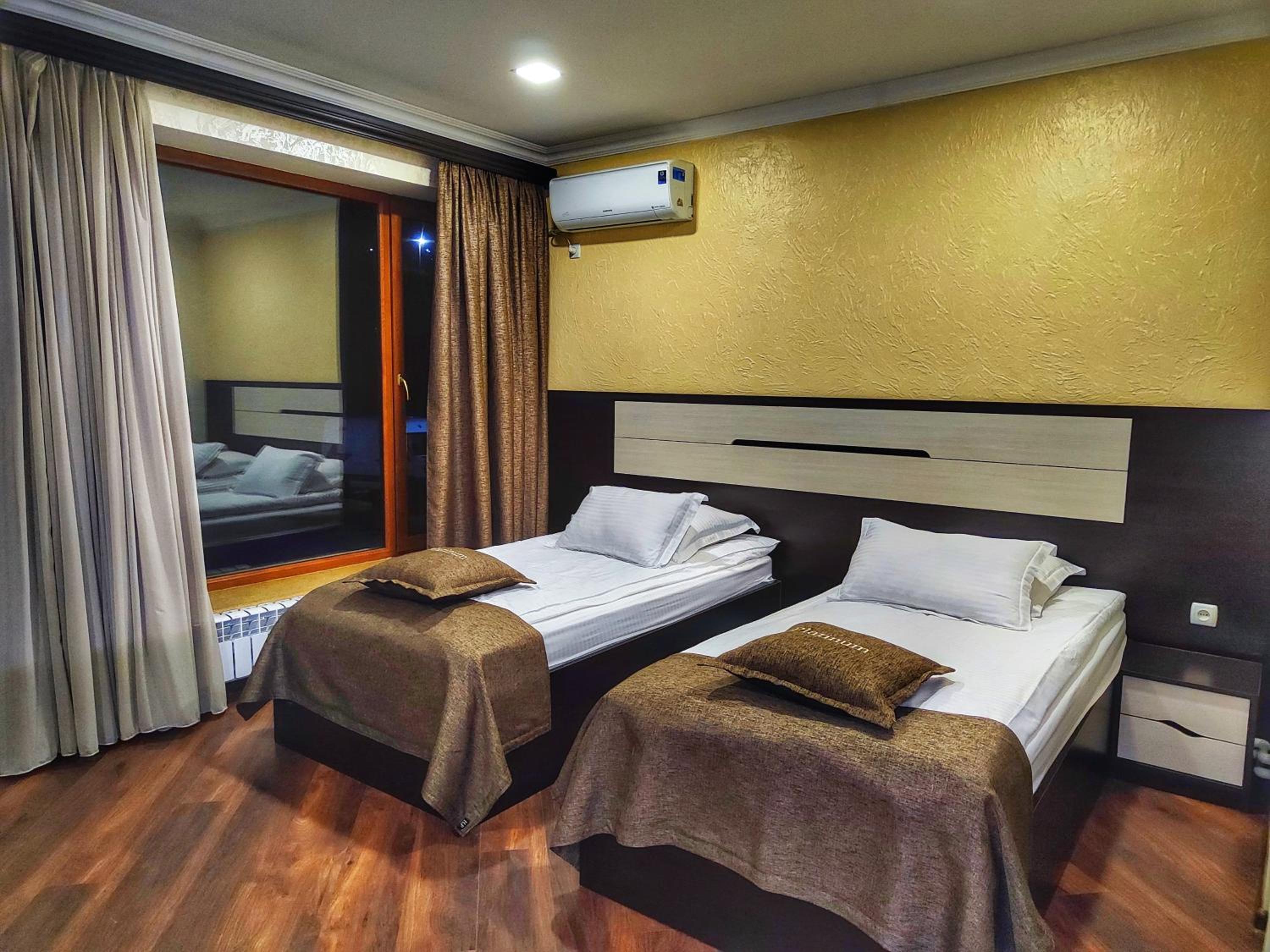 Deluxe Twin Room photo 2