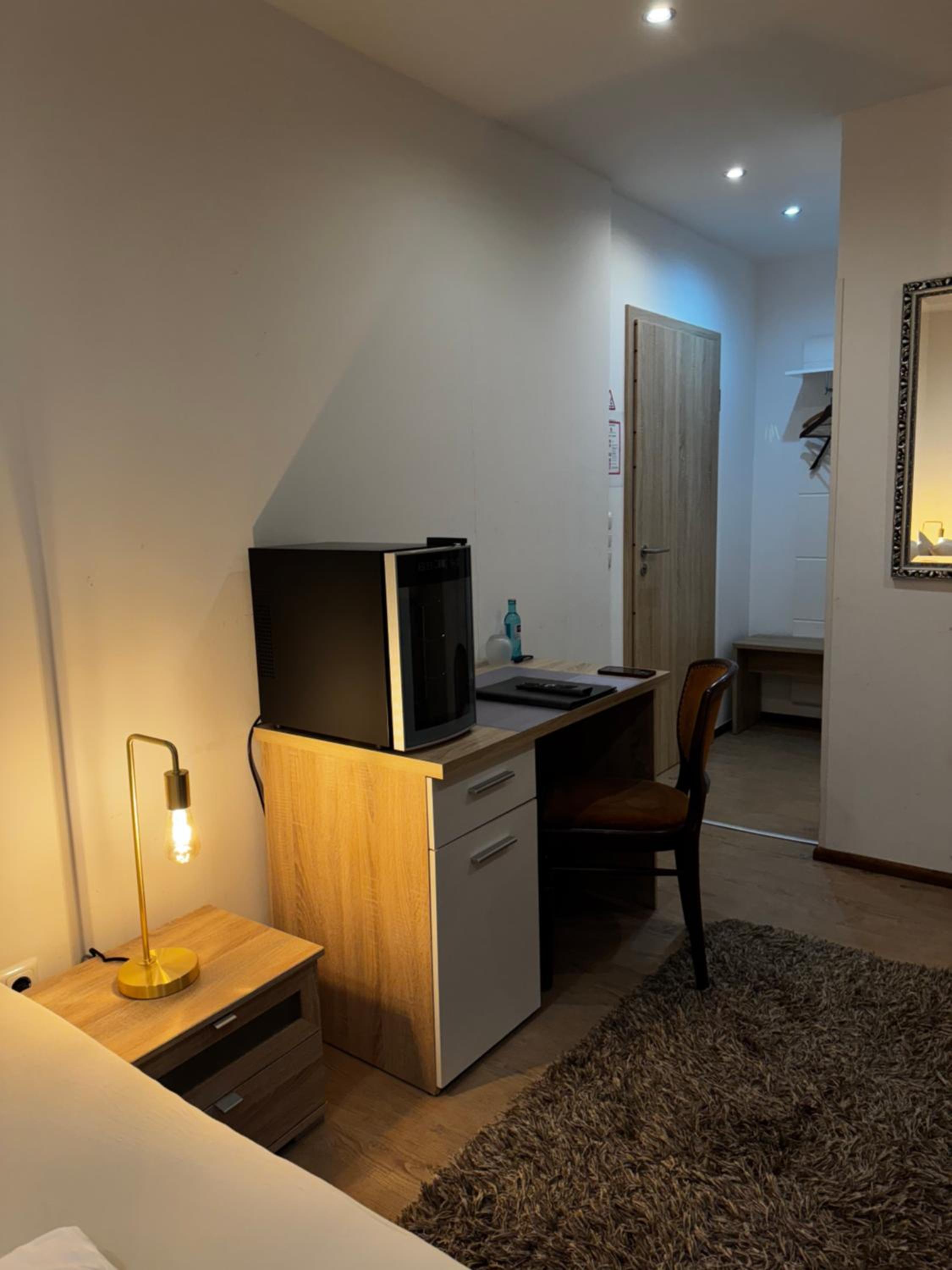 Deluxe Double Room - Photo 18