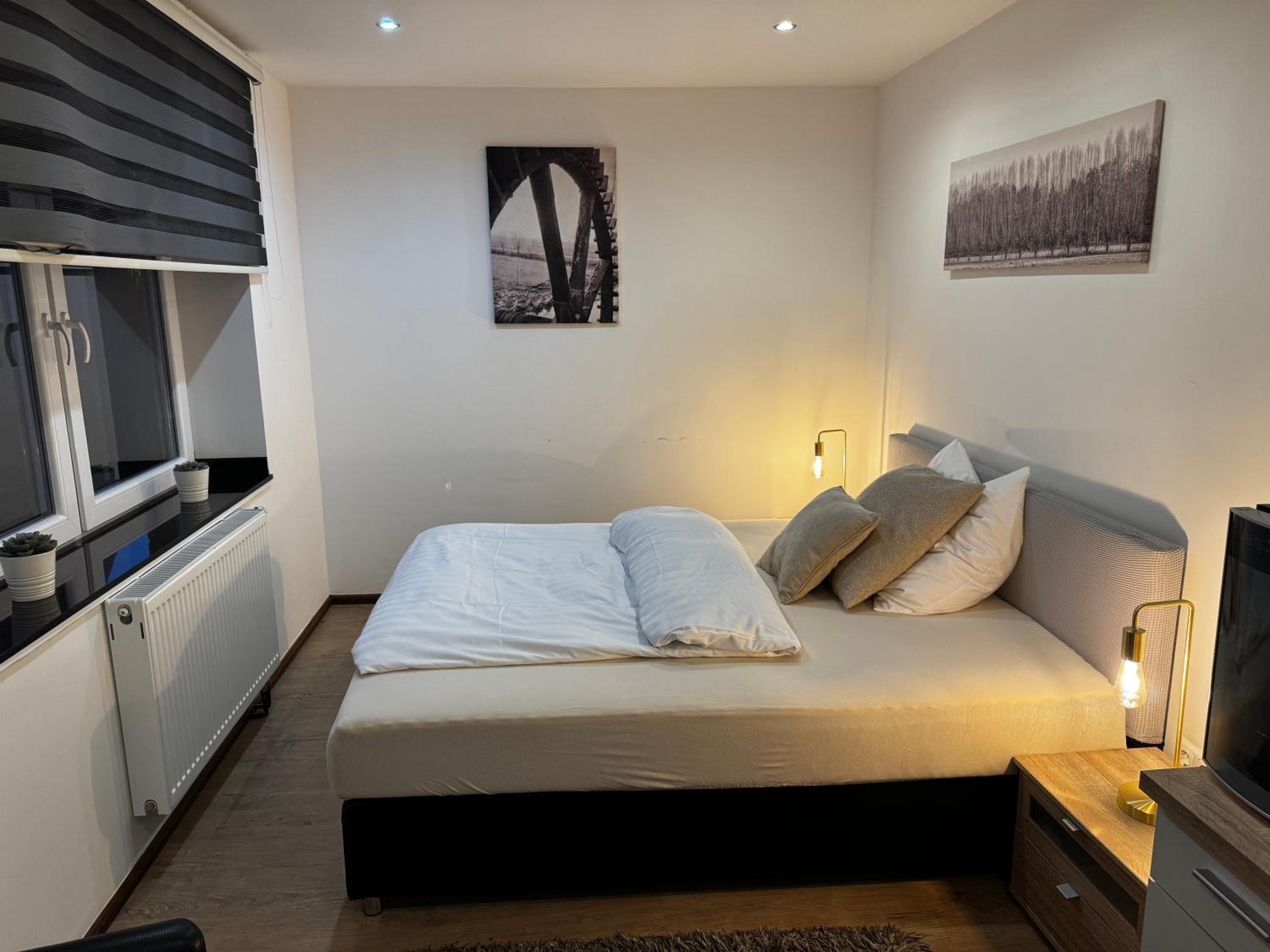 Deluxe Double Room - Photo 15